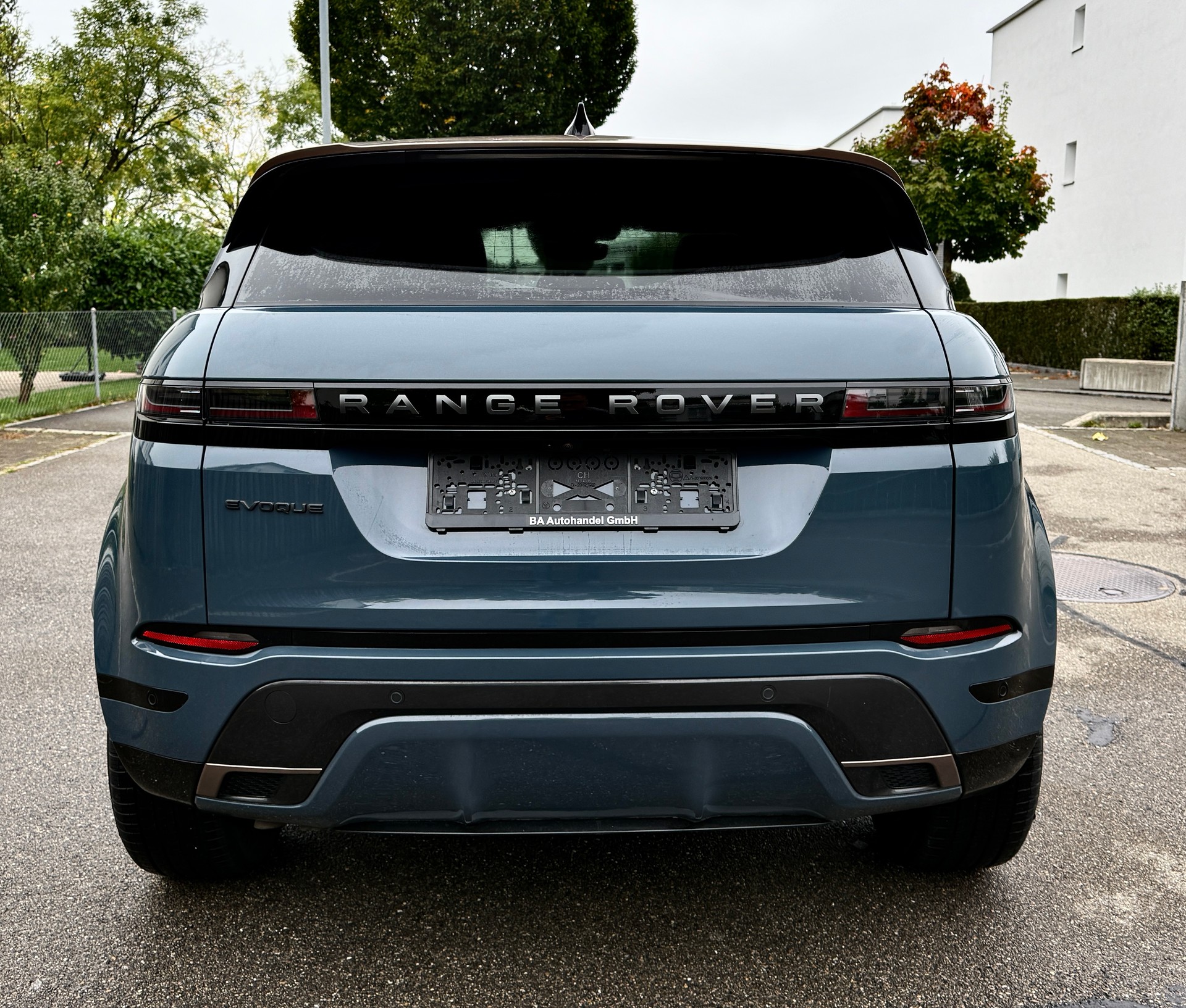 LAND ROVER RANGE ROVER EVOQUE R-DYNAMIC D 200 MHEV HSE AT9*MODELL 2025*EL. PANORAMA-GLASSCHIEBEDACH*5 JAHRE/150000 KM HERSTELLERGARANTIE*-showroom-element-3