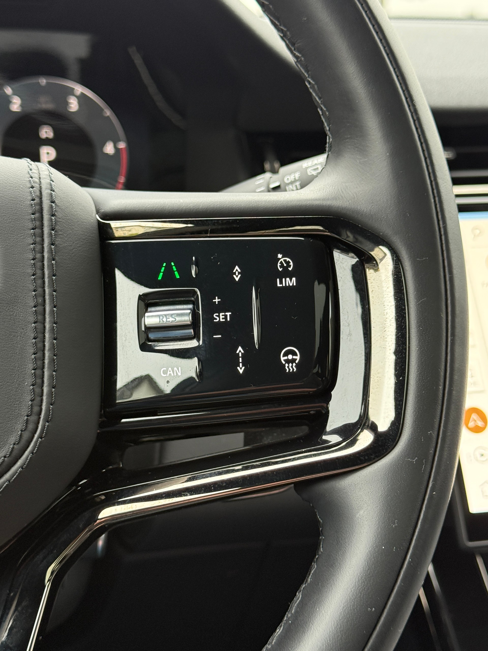 LAND ROVER RANGE ROVER EVOQUE R-DYNAMIC D 200 MHEV HSE AT9*MODELL 2025*EL. PANORAMA-GLASSCHIEBEDACH*5 JAHRE/150000 KM HERSTELLERGARANTIE*-image-11