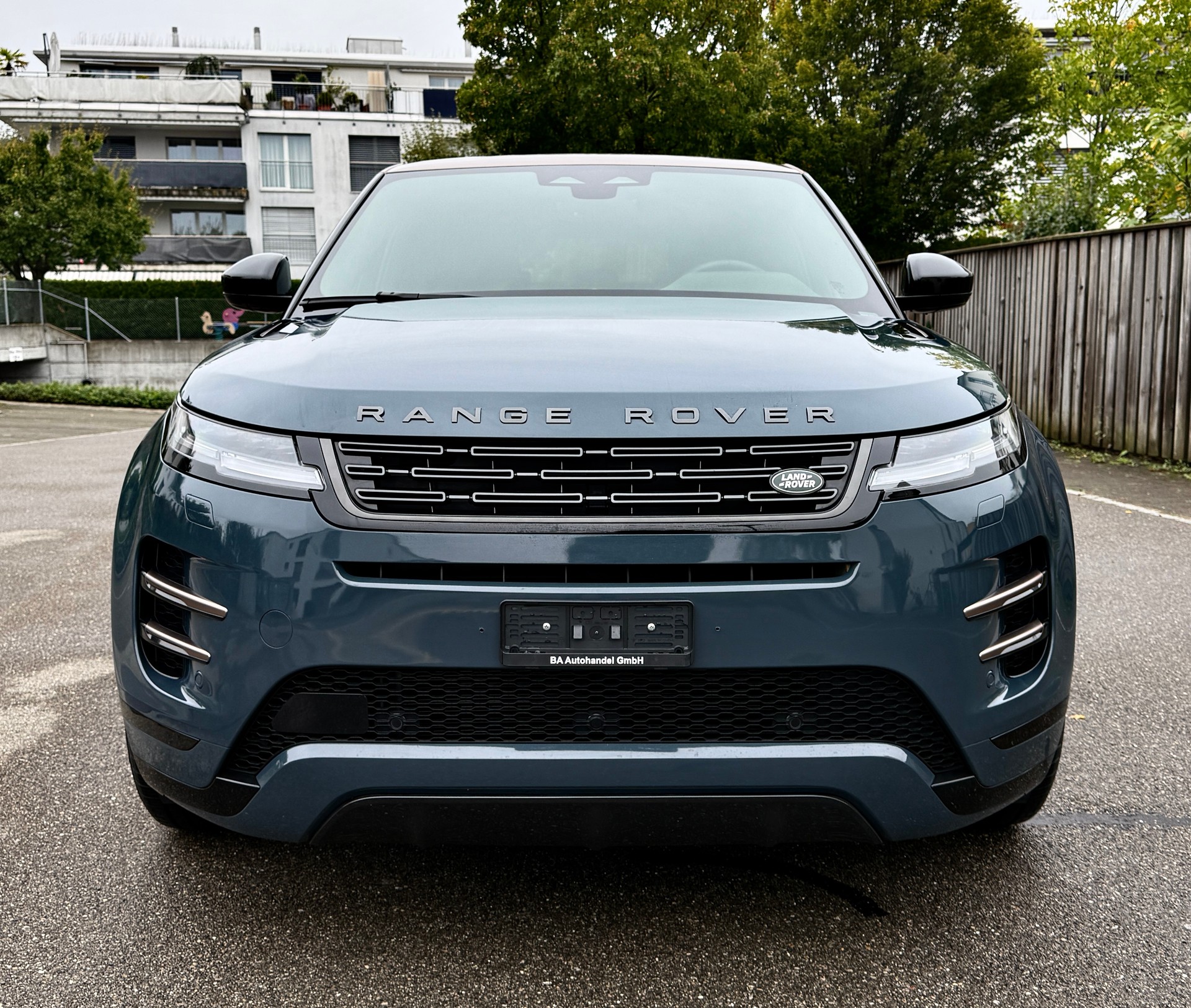 LAND ROVER RANGE ROVER EVOQUE R-DYNAMIC D 200 MHEV HSE AT9*MODELL 2025*EL. PANORAMA-GLASSCHIEBEDACH*5 JAHRE/150000 KM HERSTELLERGARANTIE*-showroom-element-1