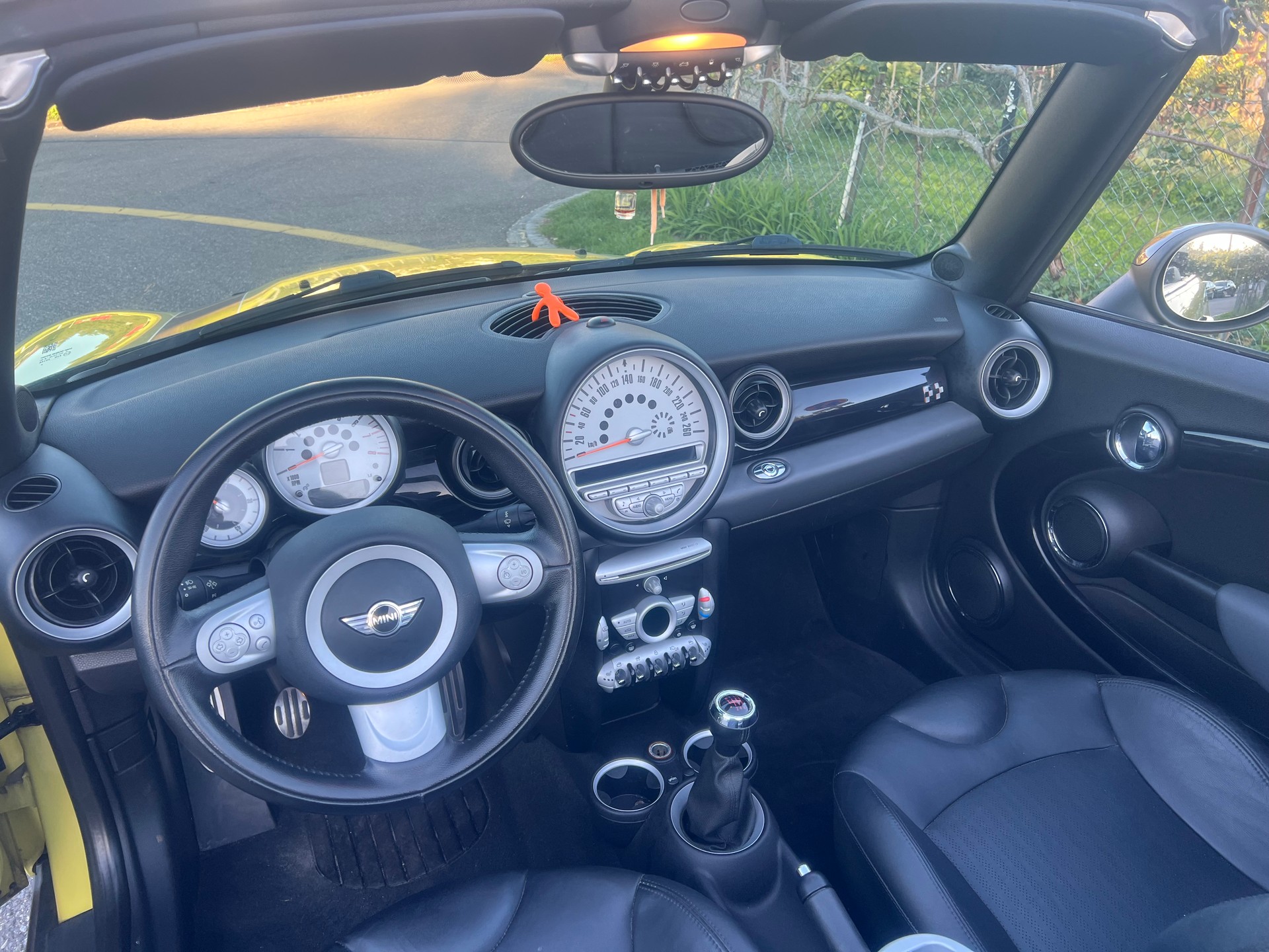 MINI Cooper John Cooper Works Cabriolet-image-12