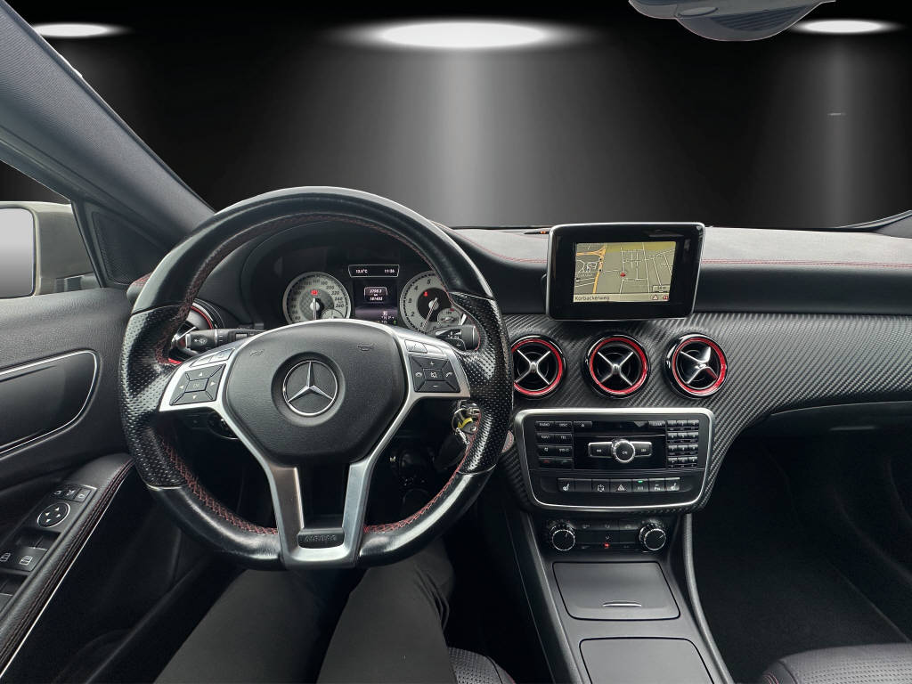 MERCEDES-BENZ A 250 Sport AMG Line-image-10