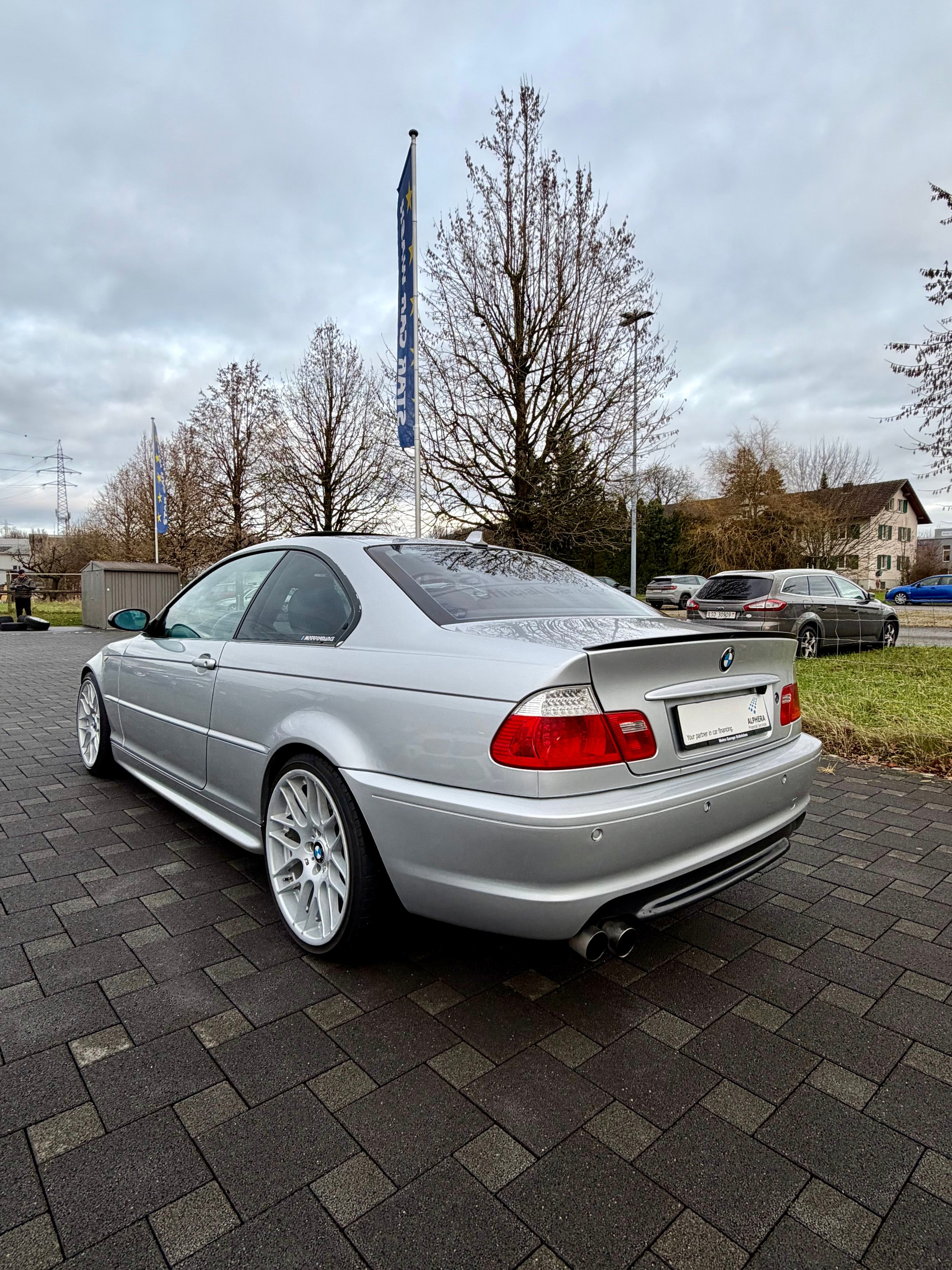 BMW 330Ci Coupé-image-2