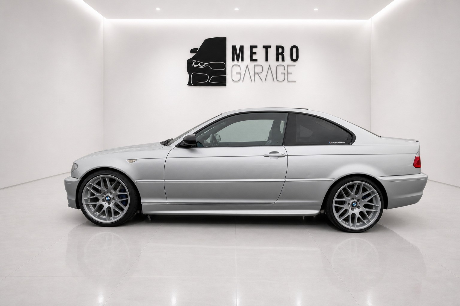 BMW 330Ci Coupé-image-1