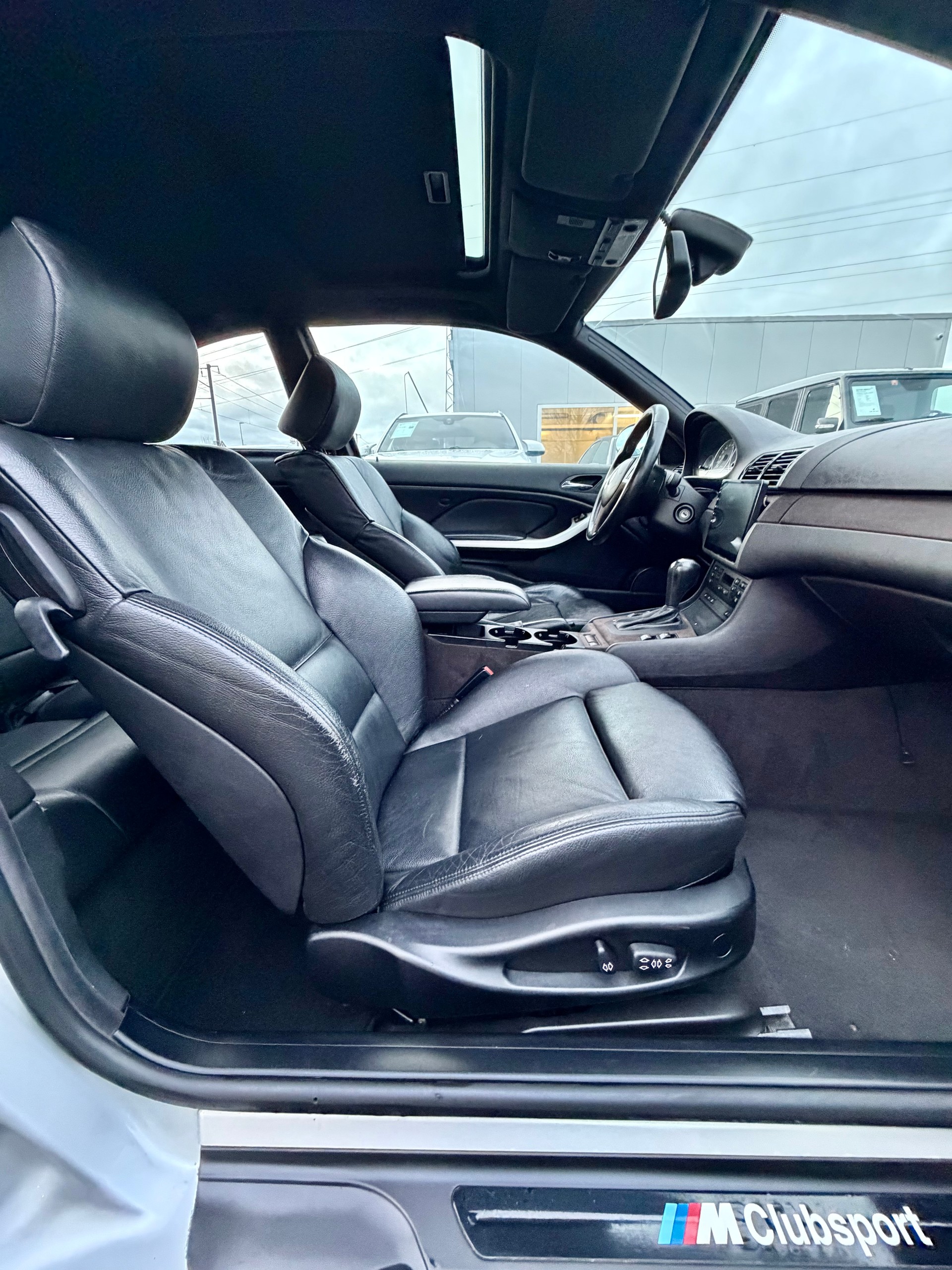 BMW 330Ci Coupé-image-12