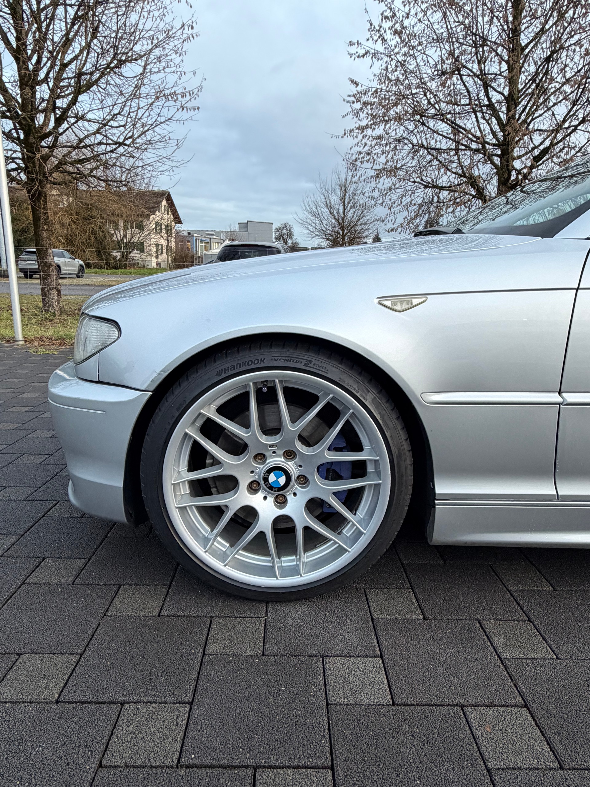 BMW 330Ci Coupé-image-13