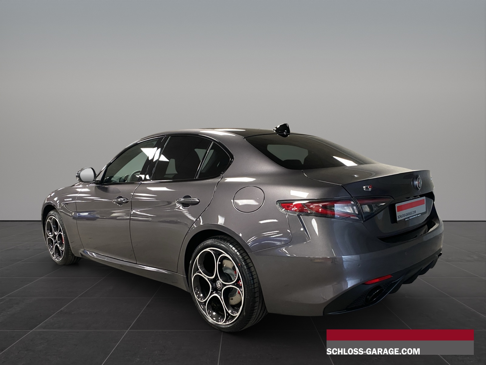 ALFA ROMEO Giulia 2.0 Q4 280 Veloce P-showroom-element-2