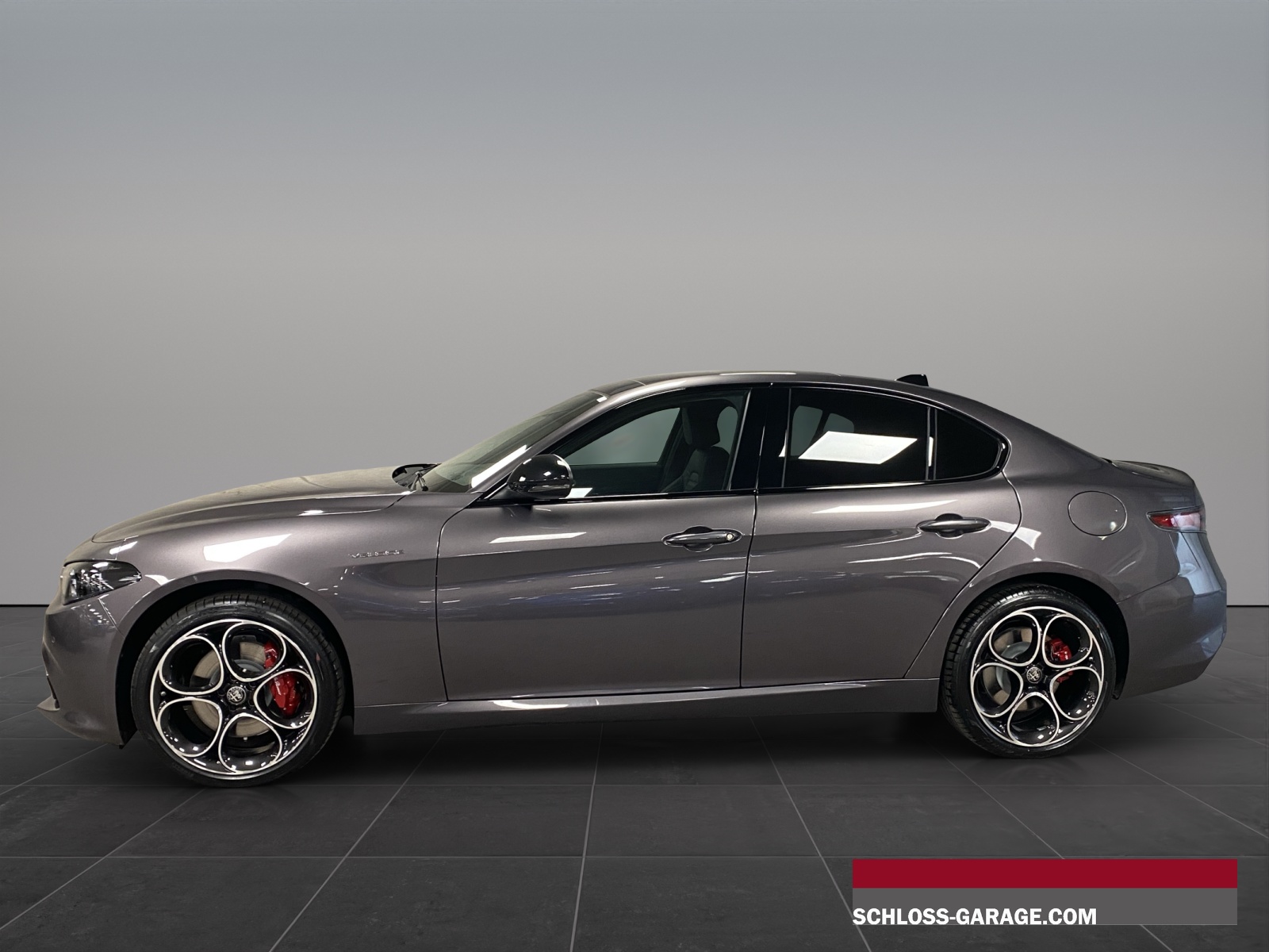 ALFA ROMEO Giulia 2.0 Q4 280 Veloce P-showroom-element-1