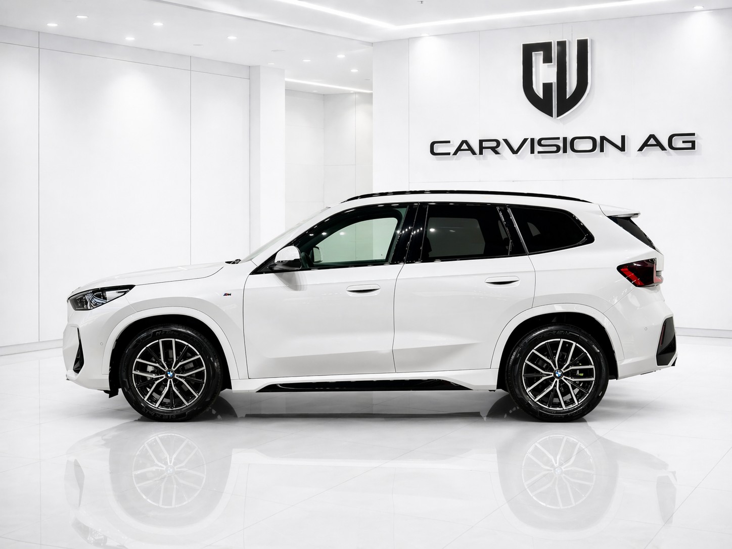 BMW X1 sDrive 18i M Sport * Werksgarantie *-image-3
