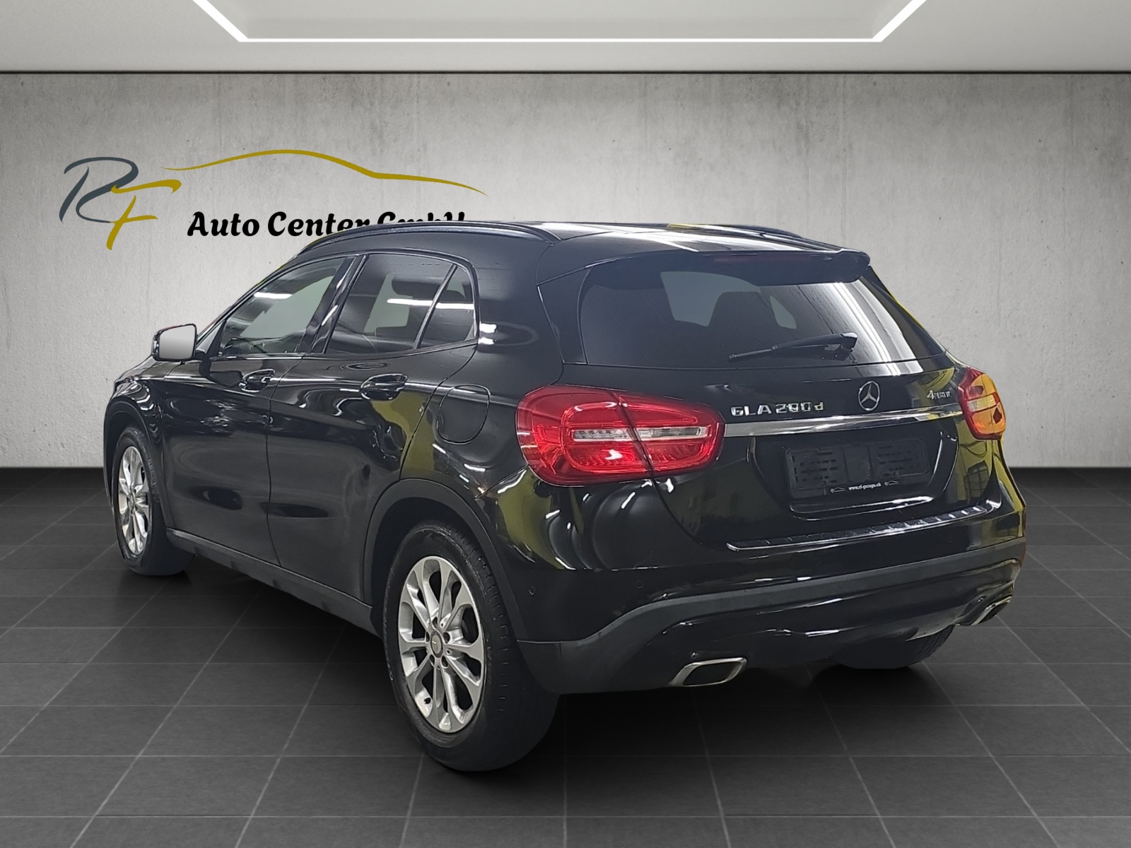 MERCEDES-BENZ GLA 200 CDI Swiss Star Edition Urban 4Matic 7G-DCT-image-3