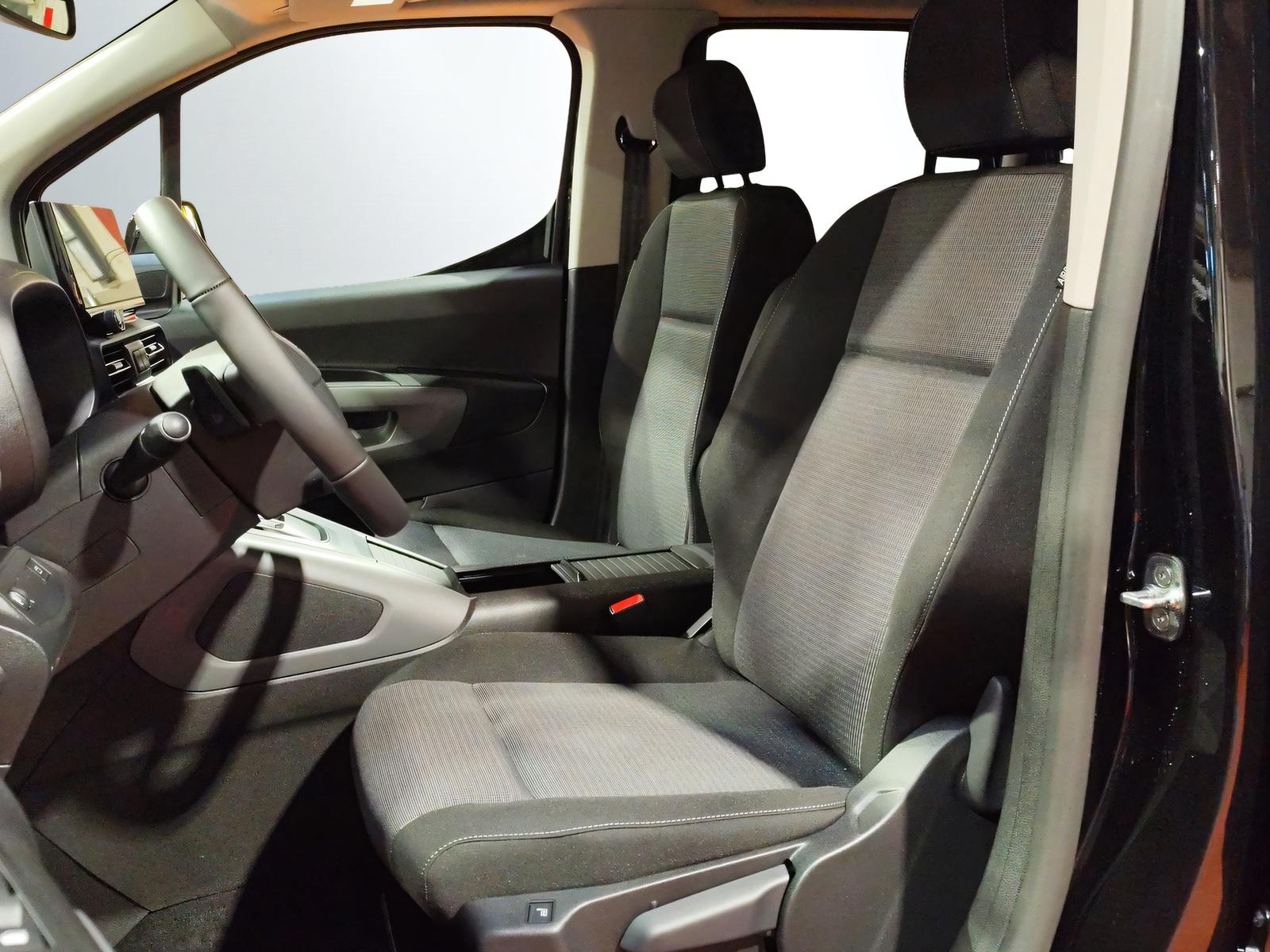 TOYOTA Proace City Verso L2 1.5 HDi 130 Style-image-7