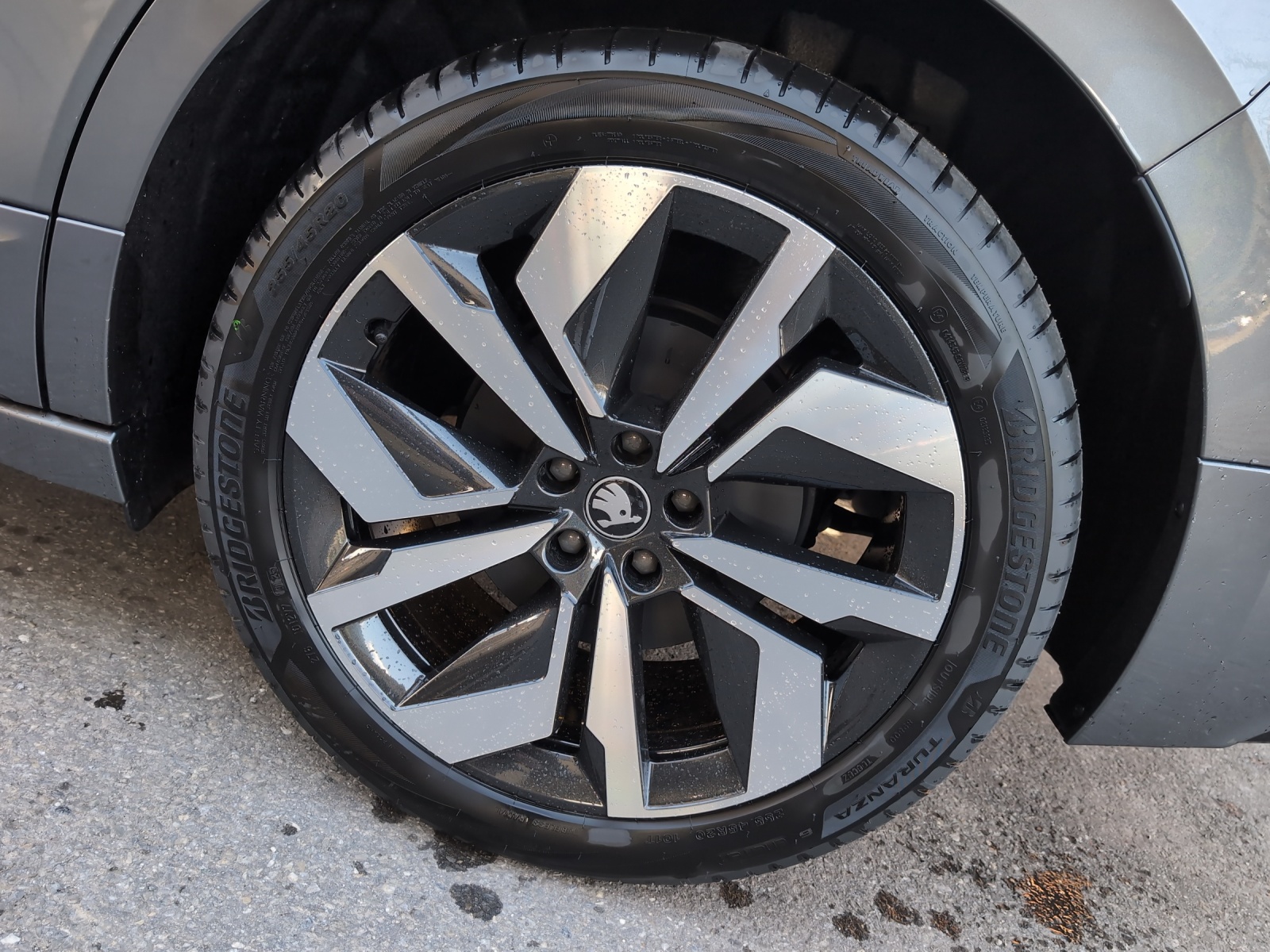 SKODA Enyaq 85x Sportline 4x4-image-10
