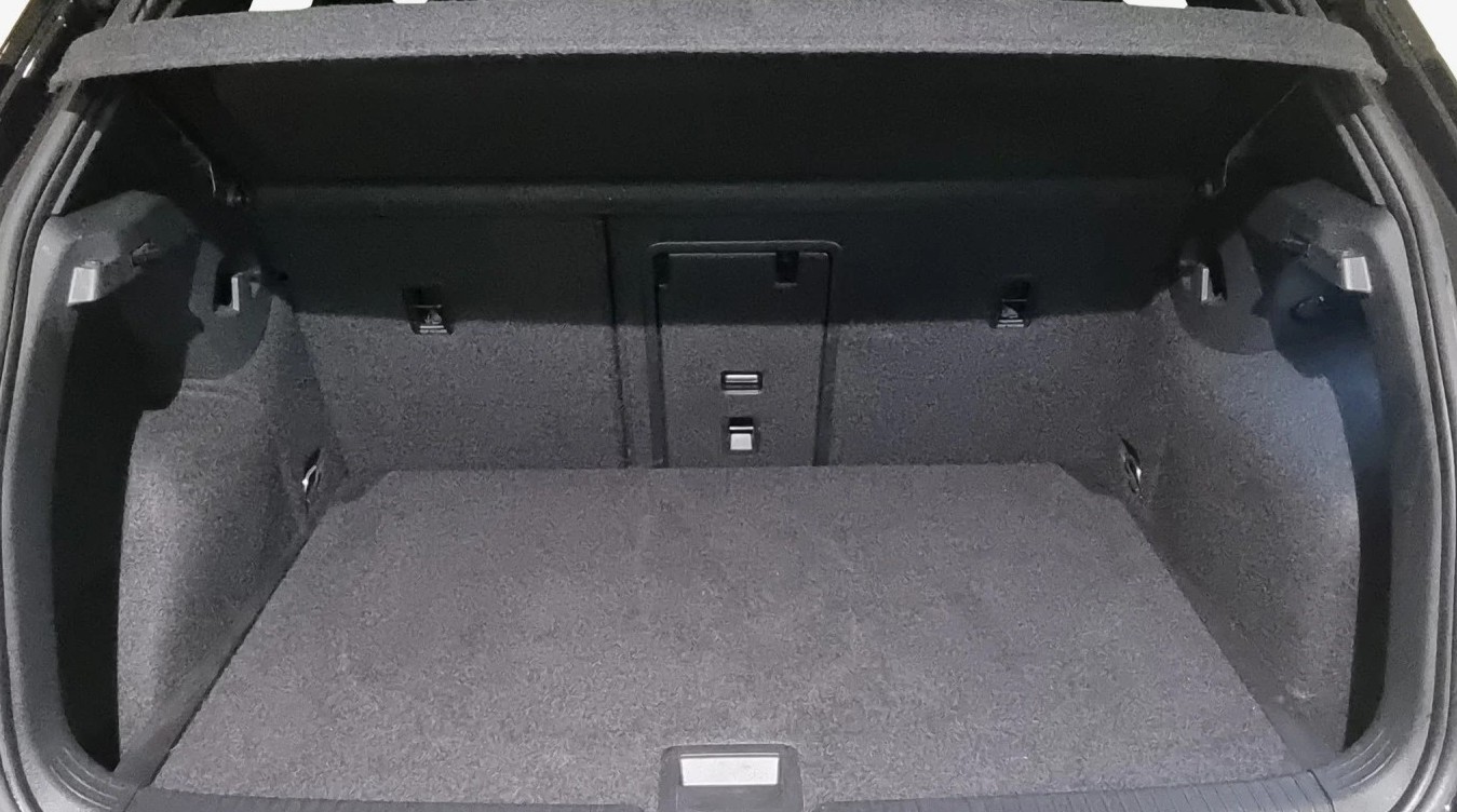 VW Golf 2.0 TDI R-Line DSG 4Motion-image-13