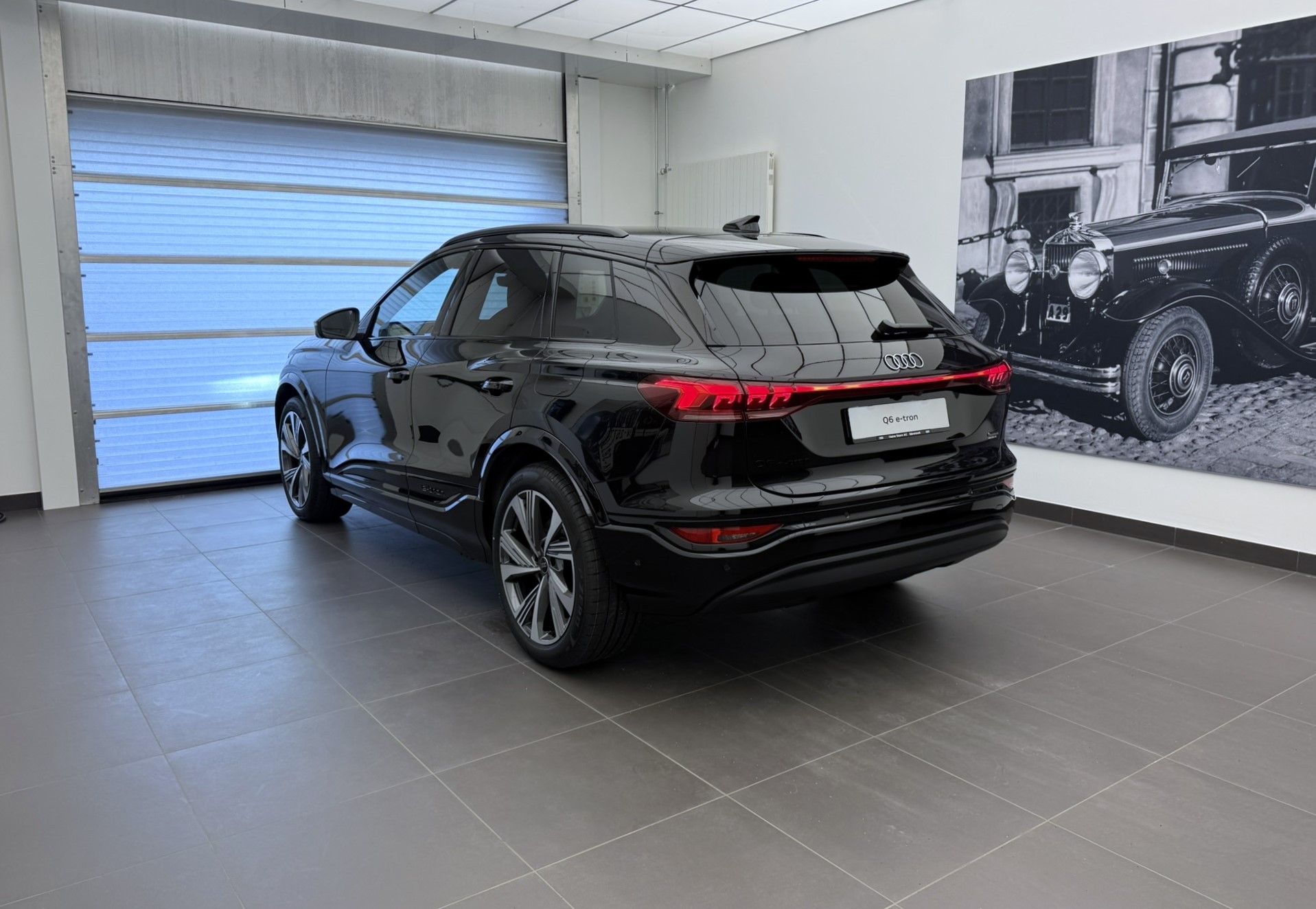 AUDI Q6 e-tron quattro-image-22