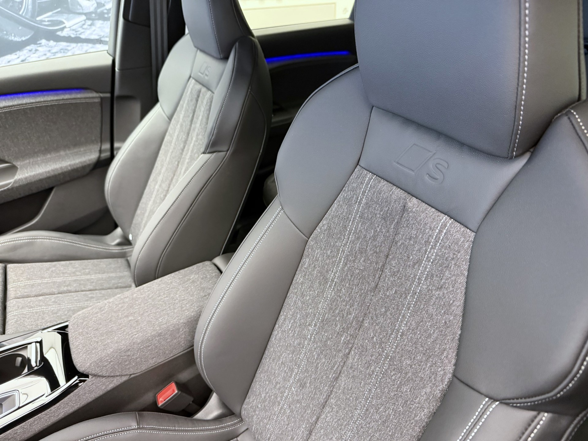 AUDI Q6 e-tron quattro-image-6