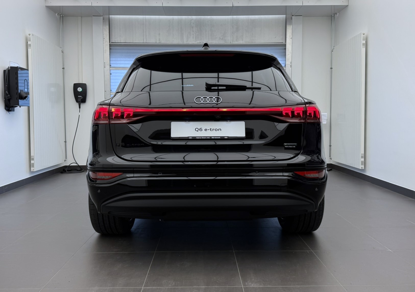 AUDI Q6 e-tron quattro-image-23