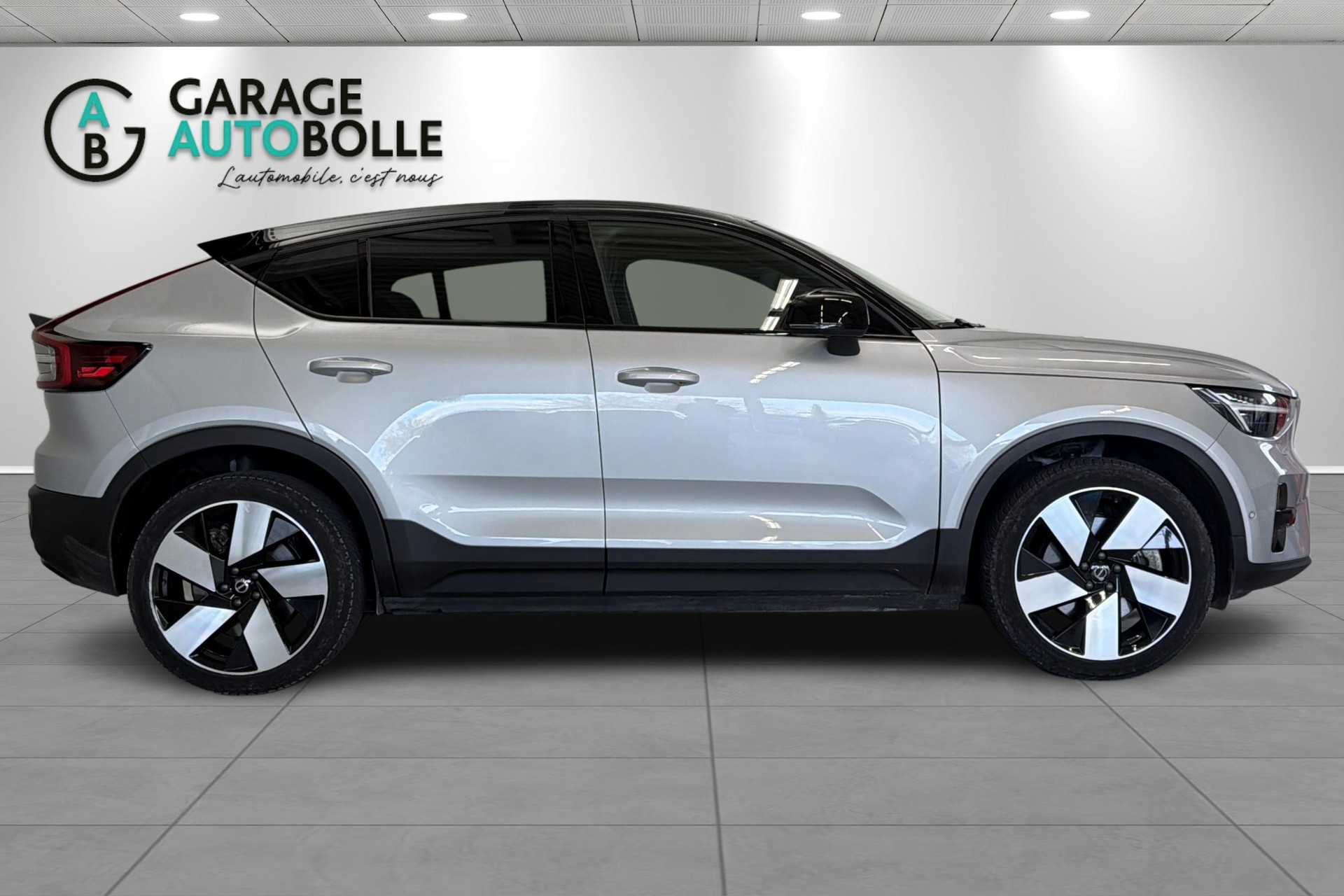 VOLVO C40 Recharge P8 Twin AWD Pure Electric Ultimate-showroom-element-2
