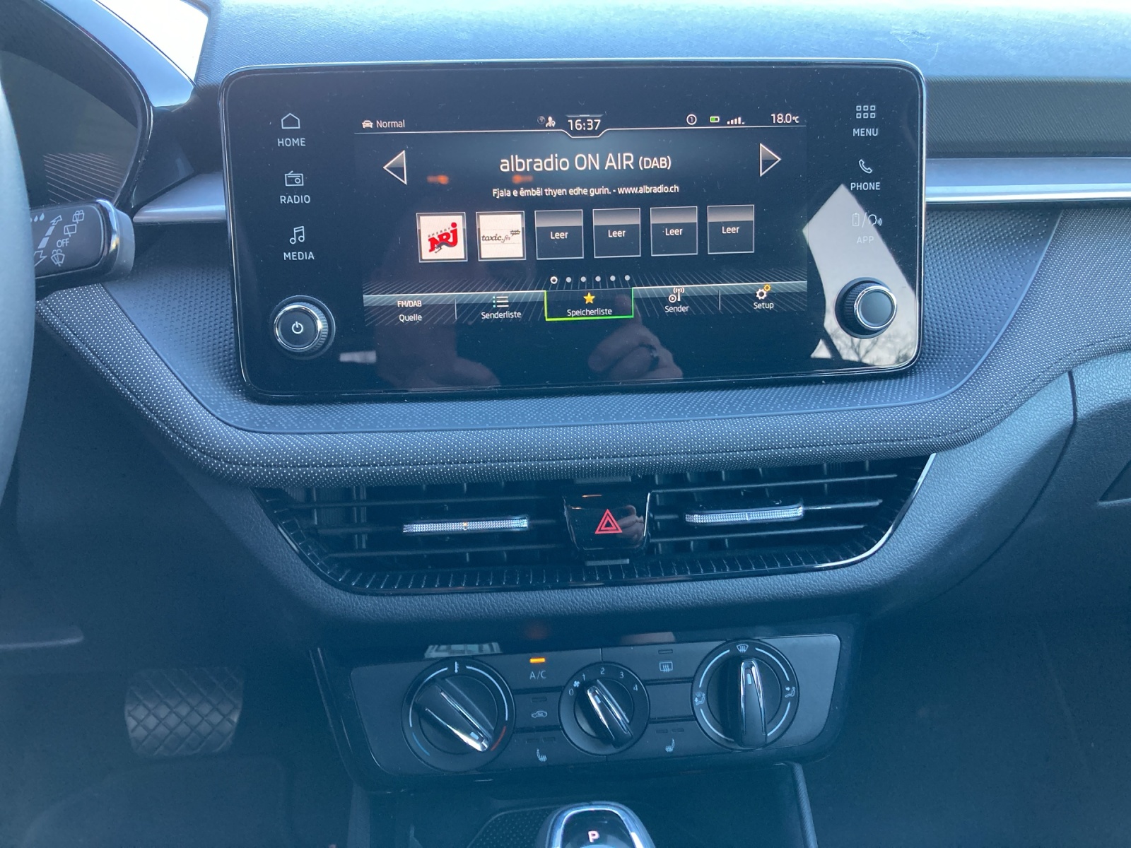 SKODA Fabia 1.0 TSI Selection DSG-image-10