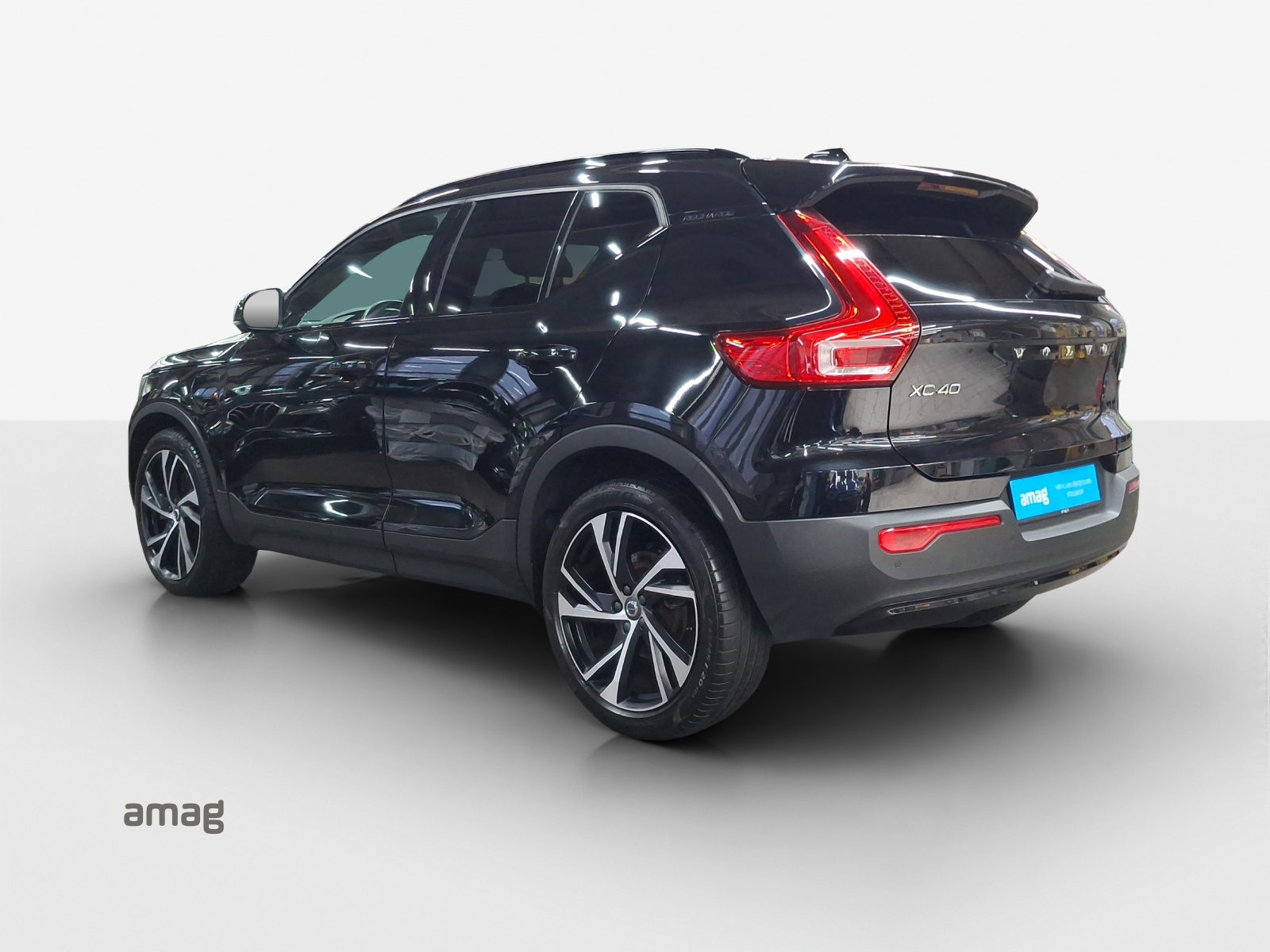 VOLVO XC40 T5 TwE R-Design DCT-image-3
