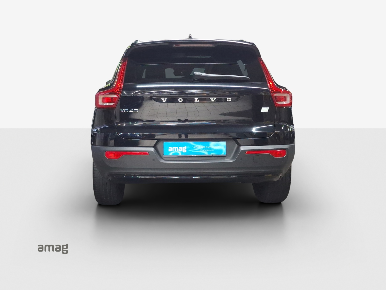 VOLVO XC40 T5 TwE R-Design DCT-image-4