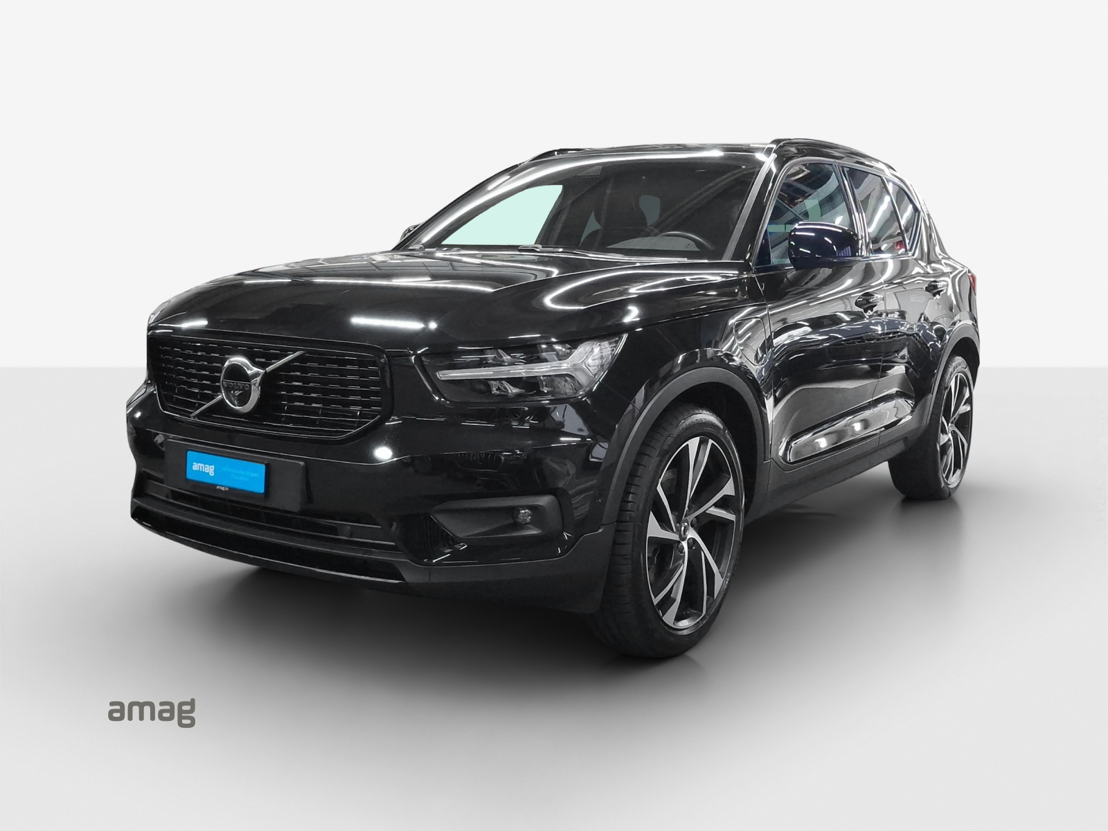 VOLVO XC40 T5 TwE R-Design DCT-image-0