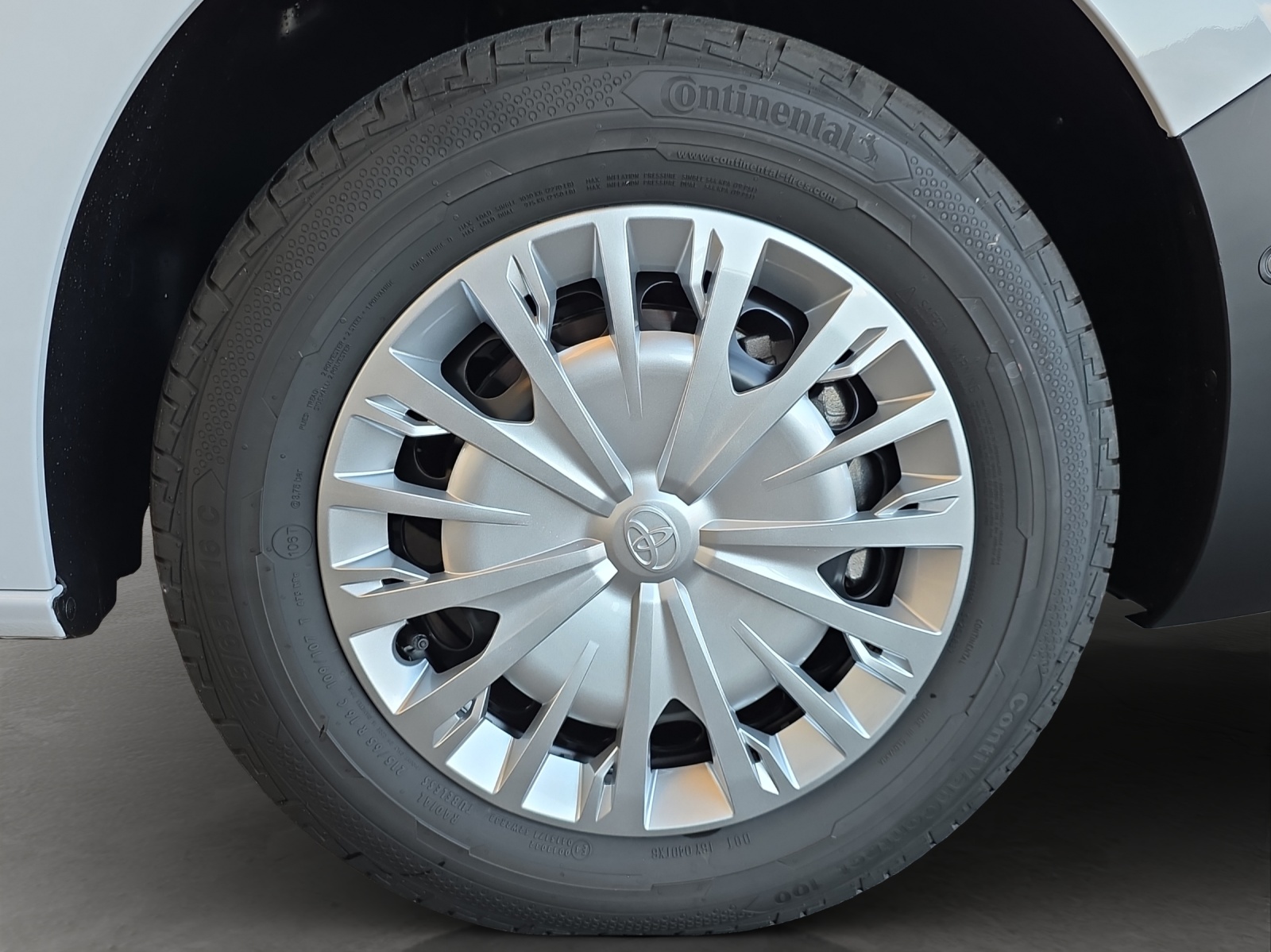 TOYOTA PROACE Van L1 50KWh Advanced-image-14