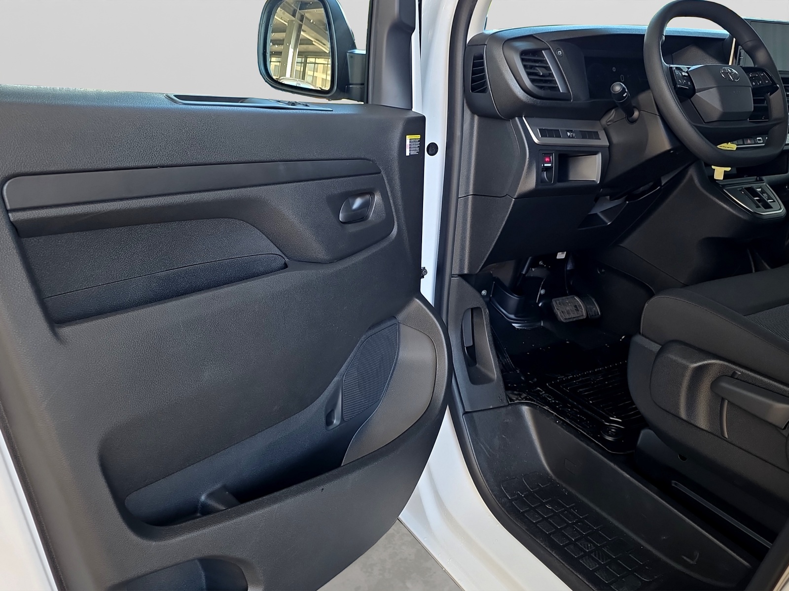 TOYOTA PROACE Van L1 50KWh Advanced-image-11