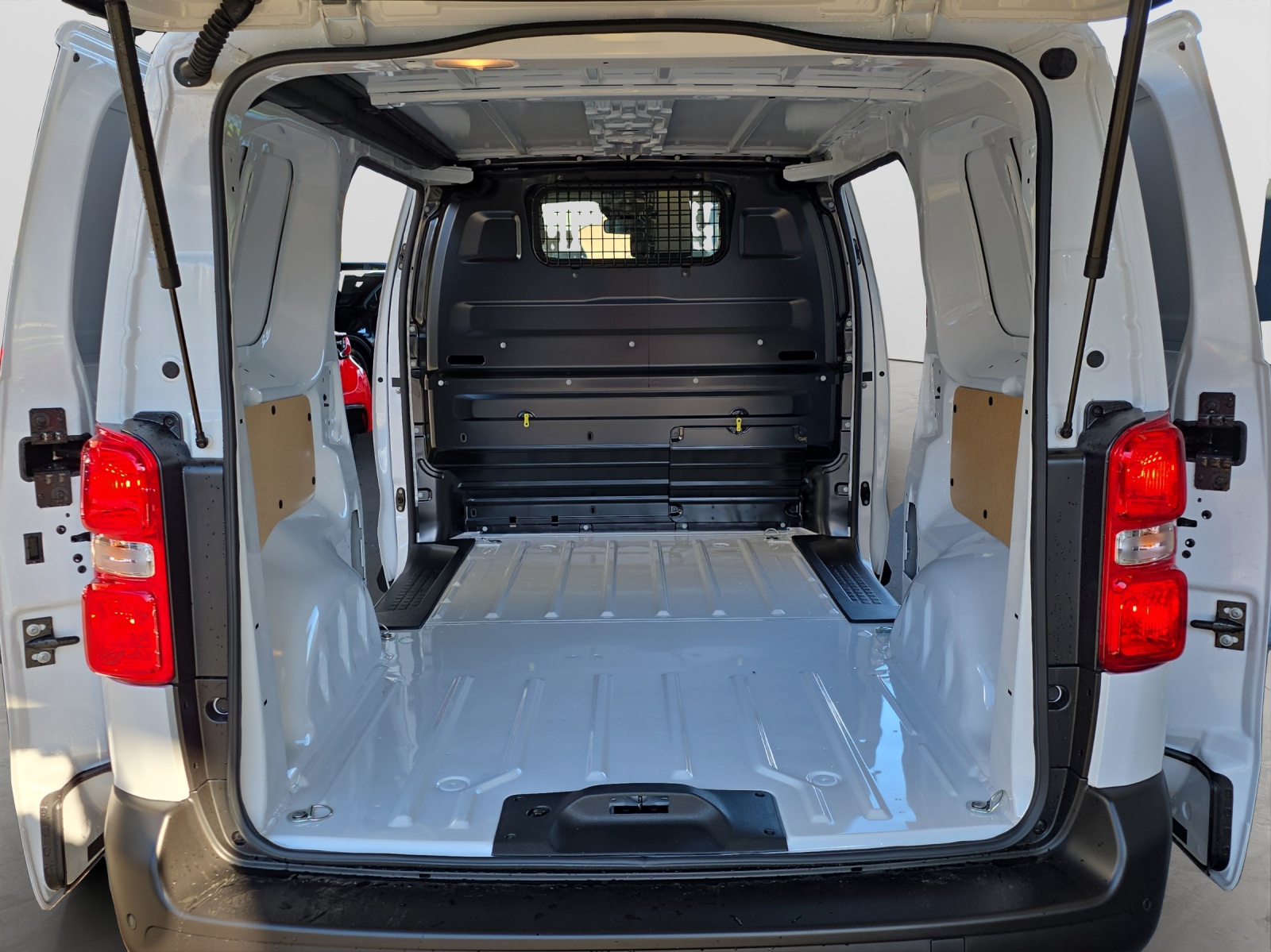 TOYOTA PROACE Van L1 50KWh Advanced-image-13