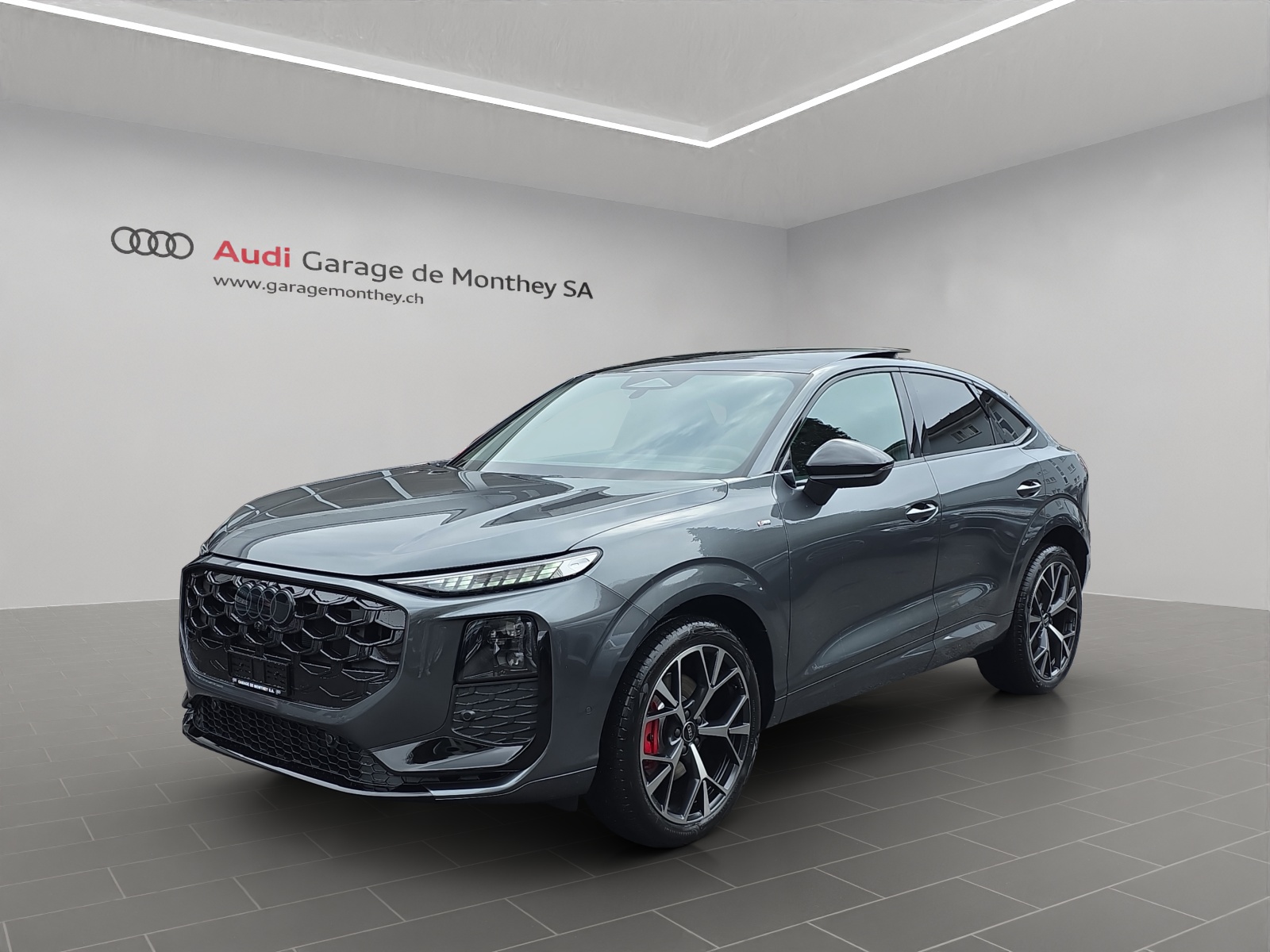 AUDI Q3 Sportback TFSI quattro 195 kW S tronic-image-0