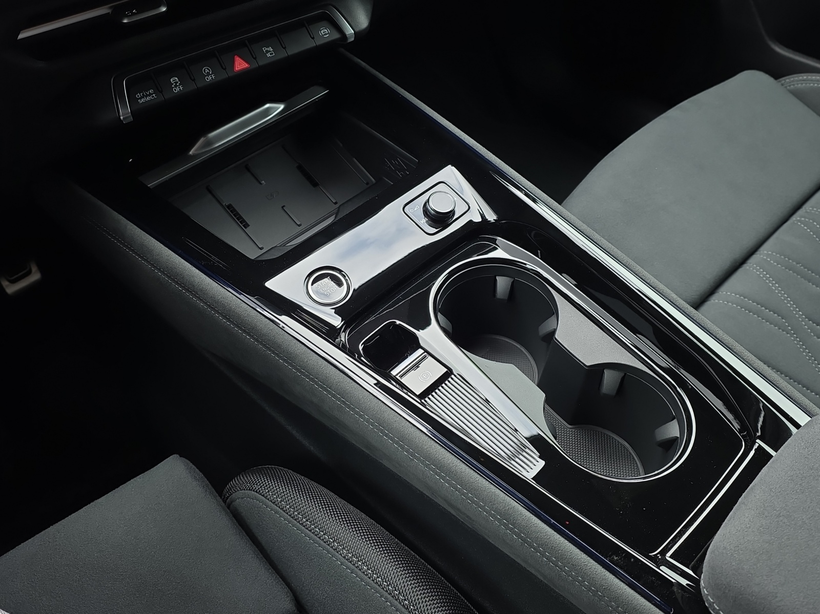 AUDI Q3 Sportback TFSI quattro 195 kW S tronic-image-13