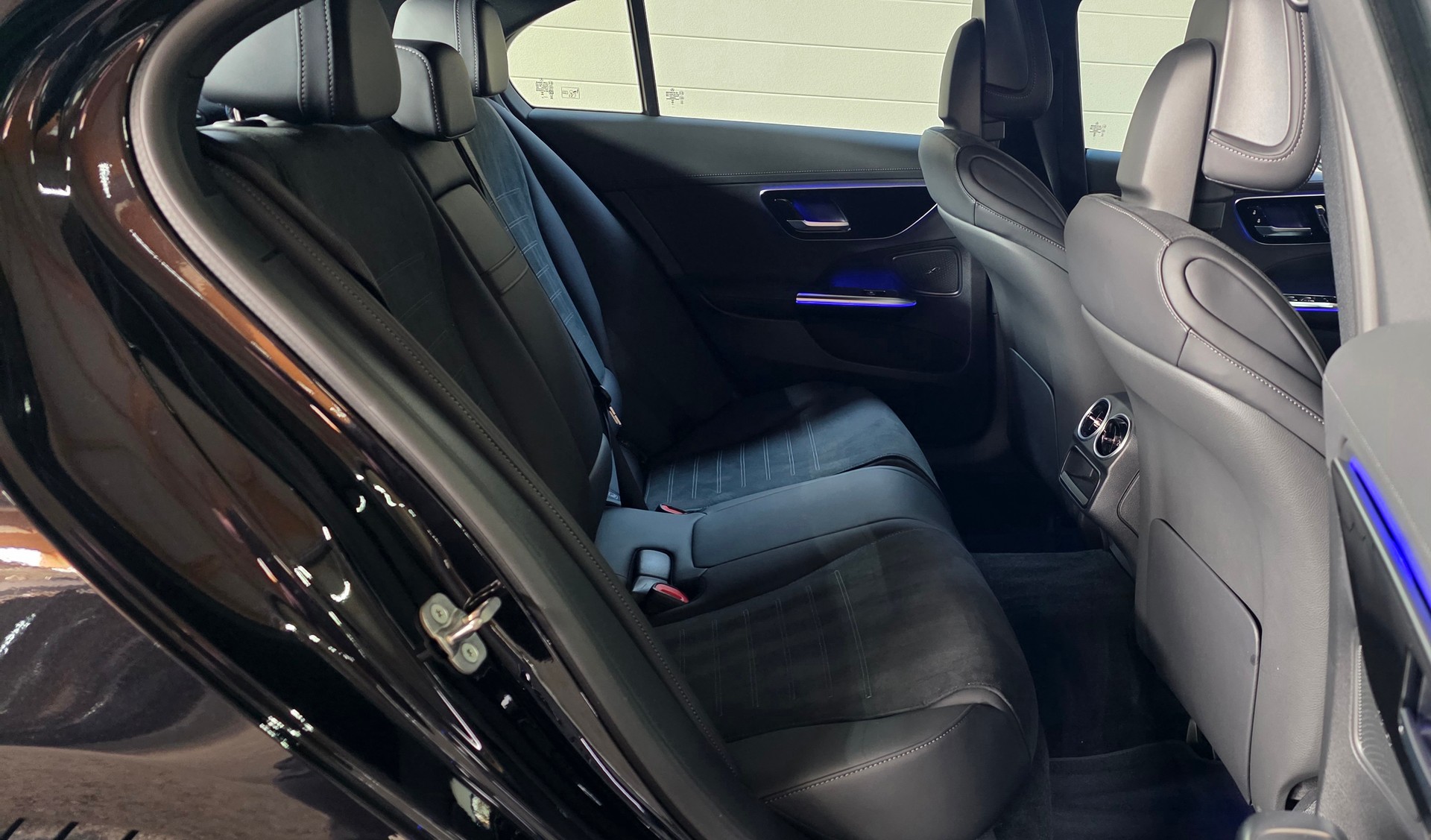 MERCEDES-BENZ C 300 d AMG LINE *Elektrische Sitze*Rückfahrkamera*AHK*Lenkradheizung*-image-26