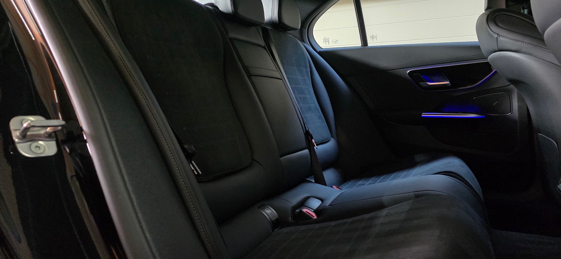 MERCEDES-BENZ C 300 d AMG LINE *Elektrische Sitze*Rückfahrkamera*AHK*Lenkradheizung*-image-27