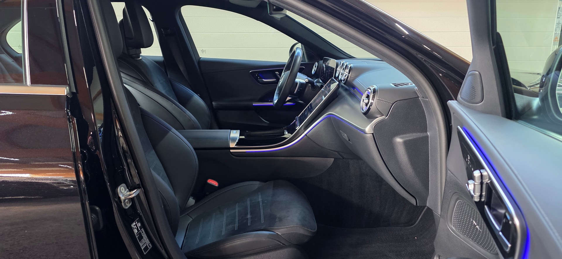 MERCEDES-BENZ C 300 d AMG LINE *Elektrische Sitze*Rückfahrkamera*AHK*Lenkradheizung*-image-24