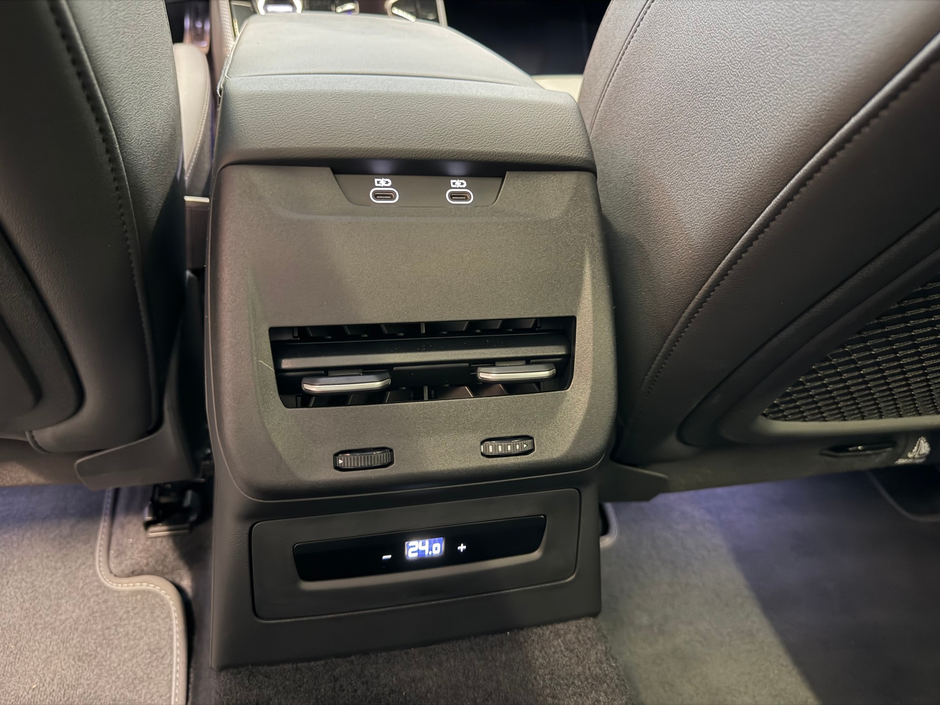 AUDI A5 Avant TDI quattro 150 kW S tronic-image-28
