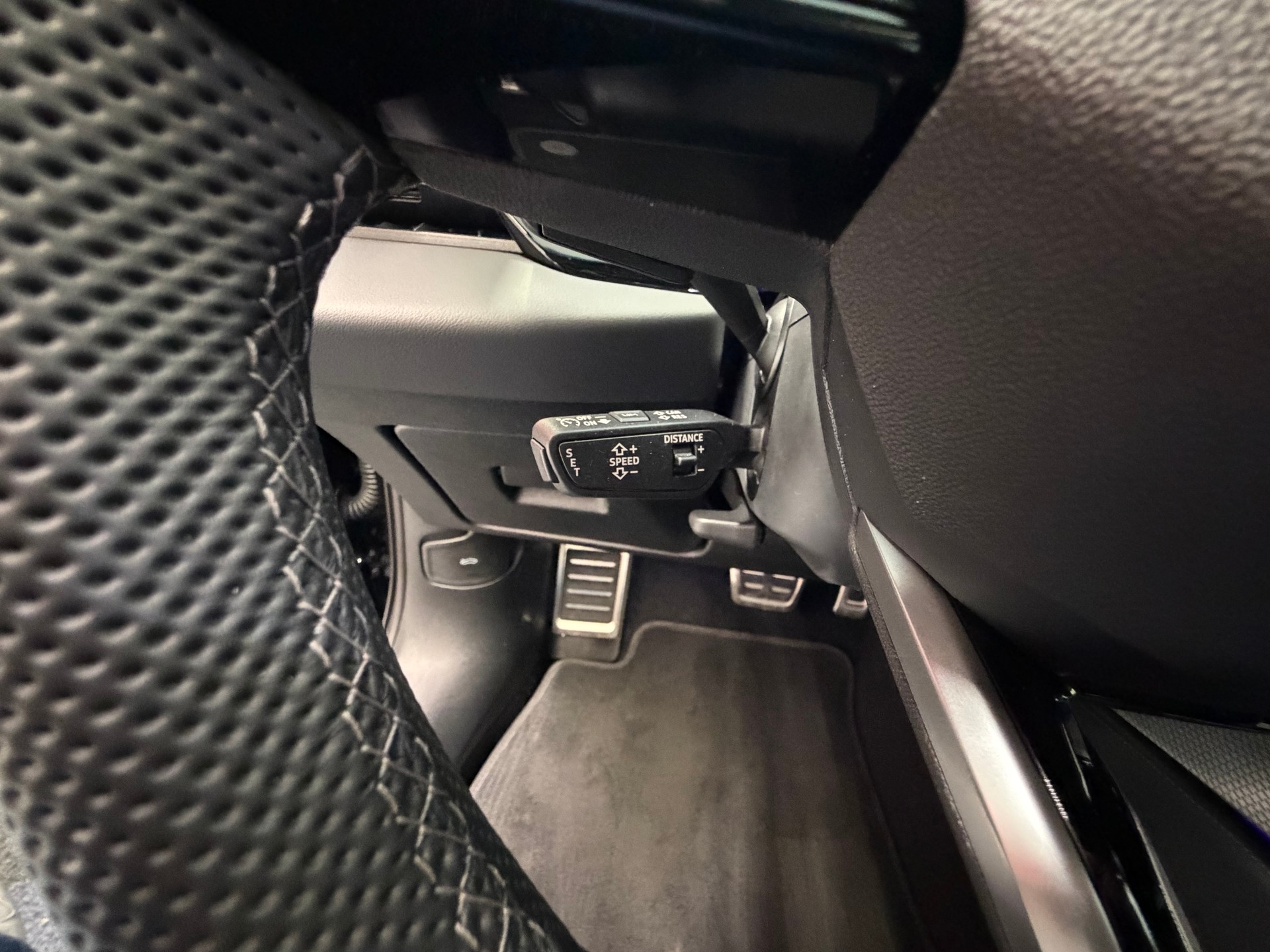 AUDI A5 Avant TDI quattro 150 kW S tronic-image-17