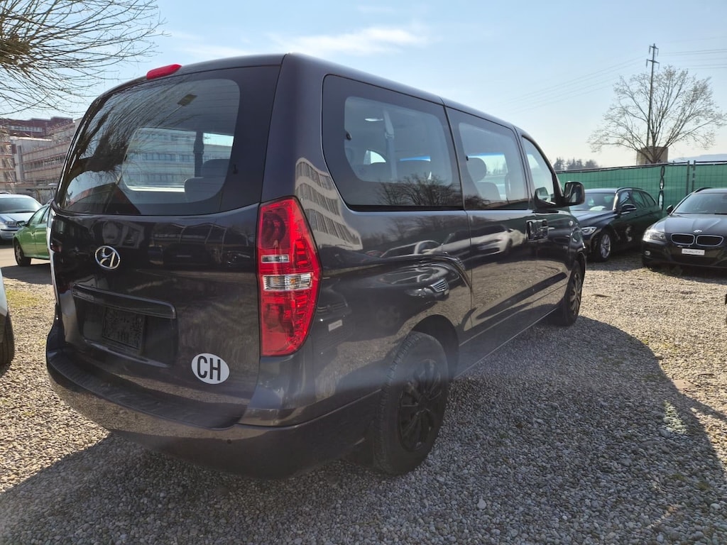 HYUNDAI H-1 People 2.5 CRDi-image-6