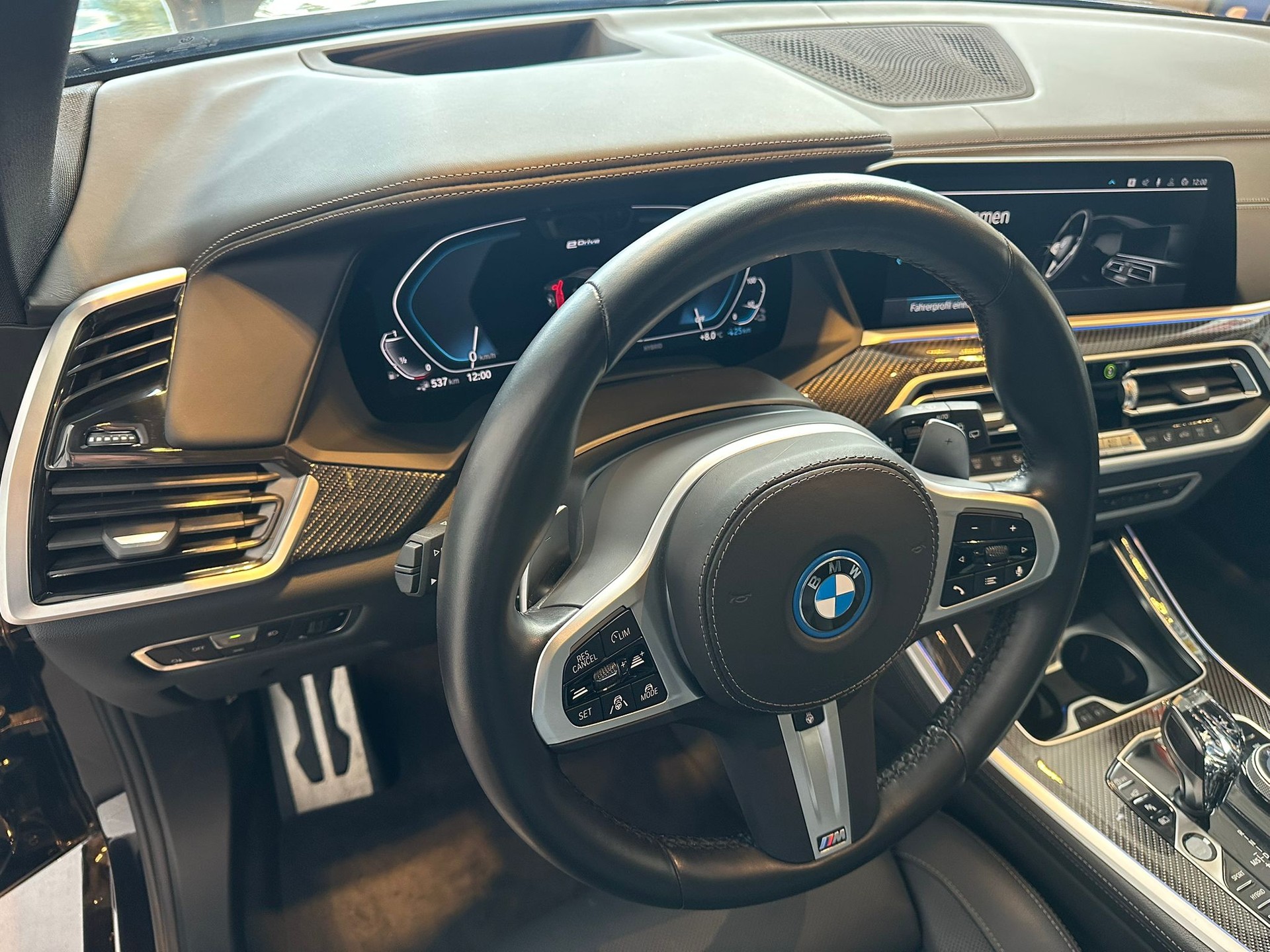 BMW X5 xDrive45e M Sport Steptronic-image-14