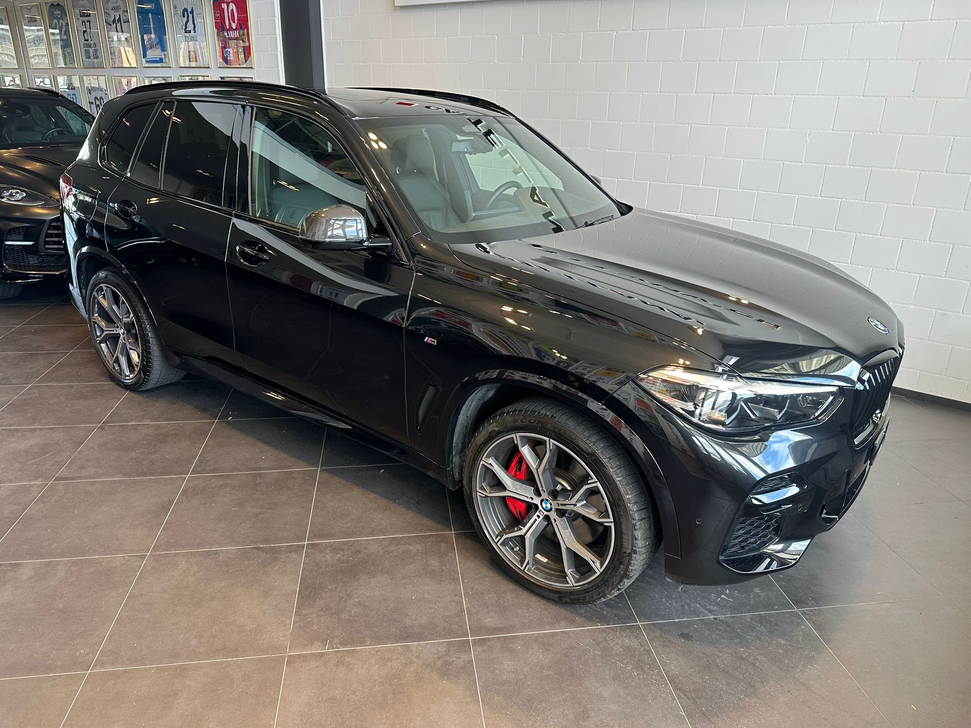 BMW X5 xDrive45e M Sport Steptronic-image-1