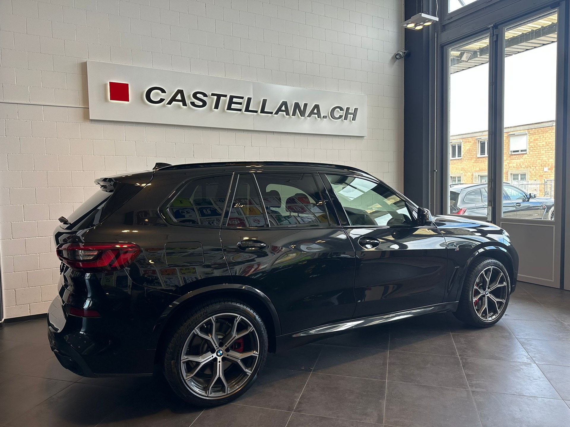 BMW X5 xDrive45e M Sport Steptronic-image-2