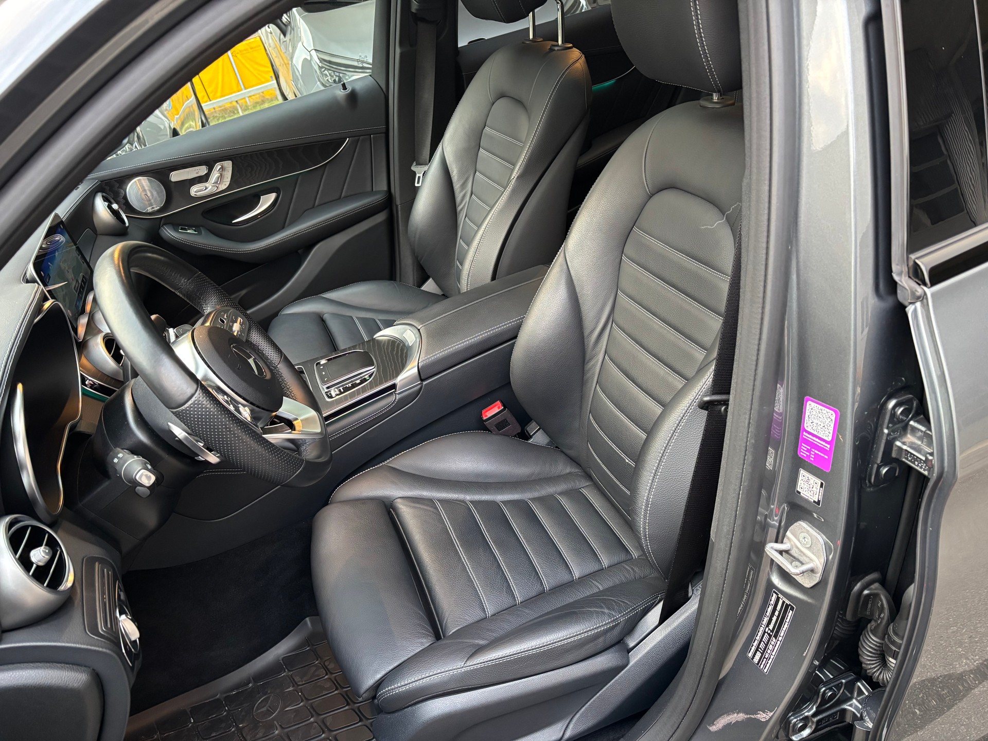 MERCEDES-BENZ GLC 300 d AMG Line 4Matic 9G-Tronic mit AHK-image-7