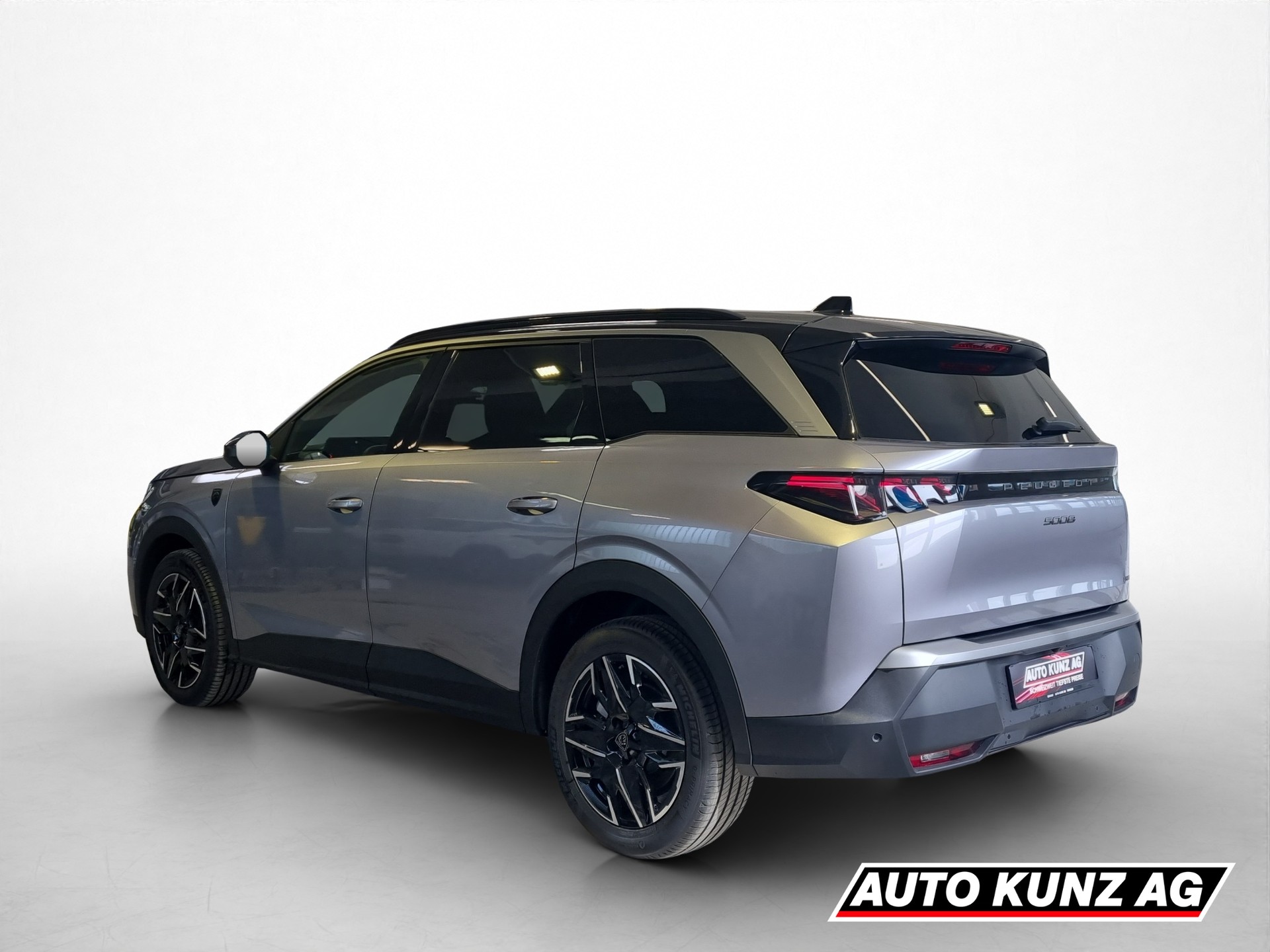 PEUGEOT 5008 145 Hybrid GT 7-Plätzer Pano-image-3