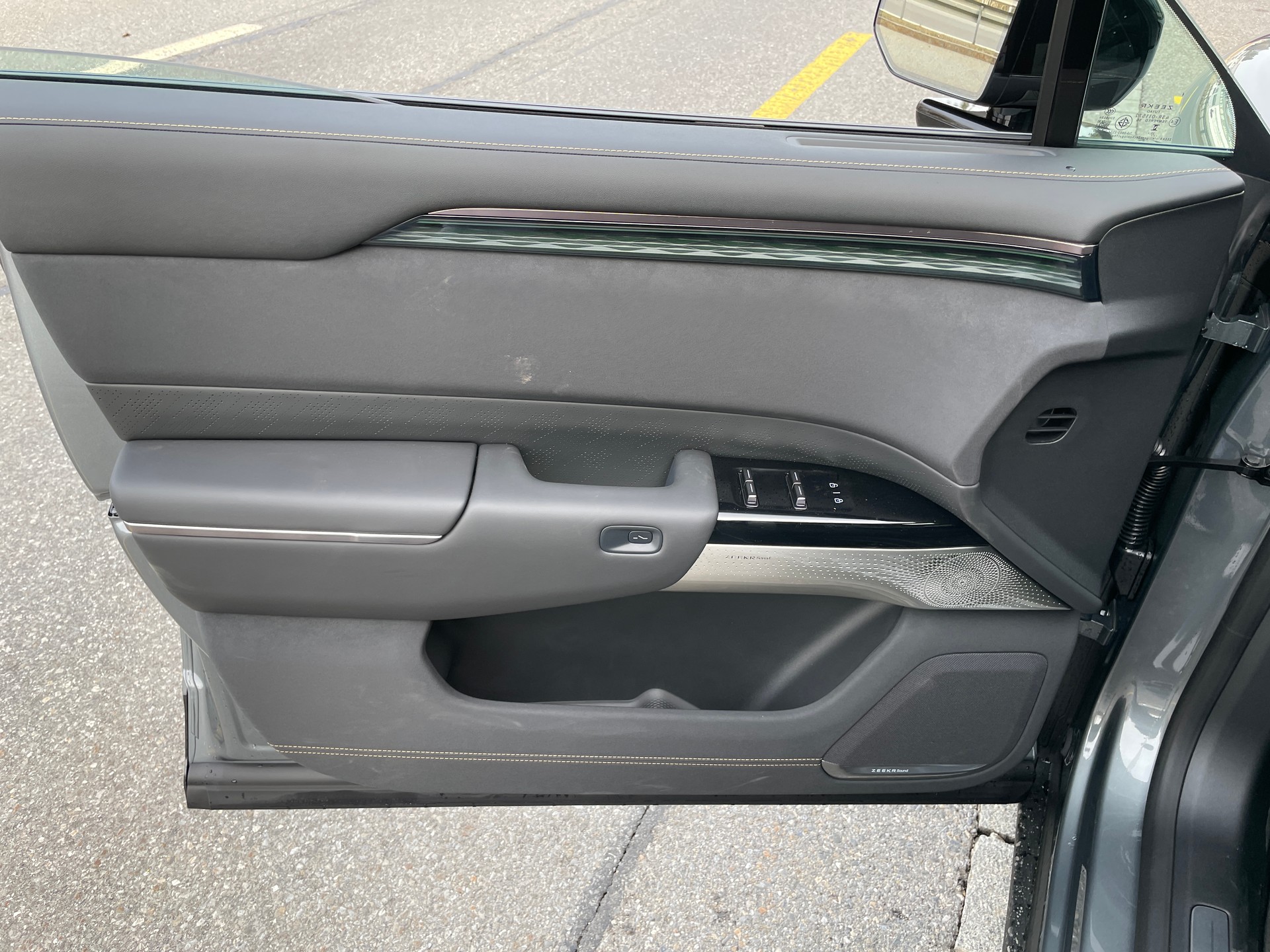 ZEEKR 7X 100kWh Privilege AWD mit Comfort und Cockpitpaket-image-11