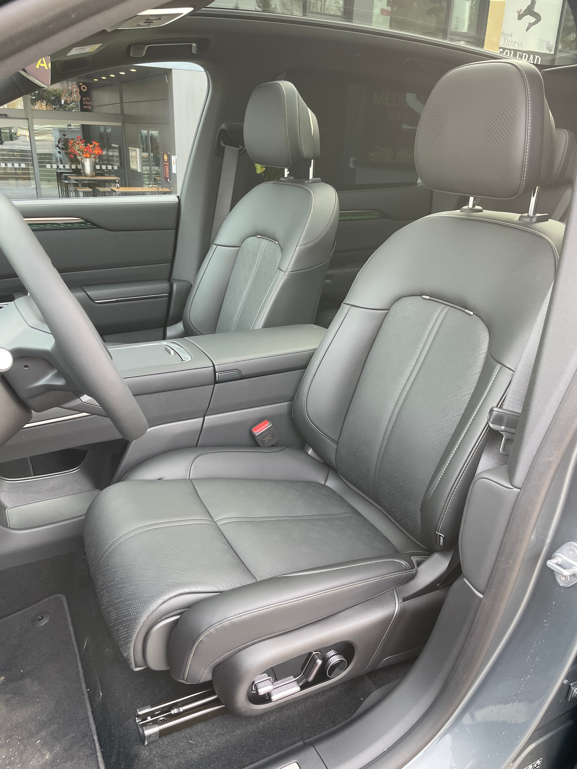 ZEEKR 7X 100kWh Privilege AWD mit Comfort und Cockpitpaket-image-12