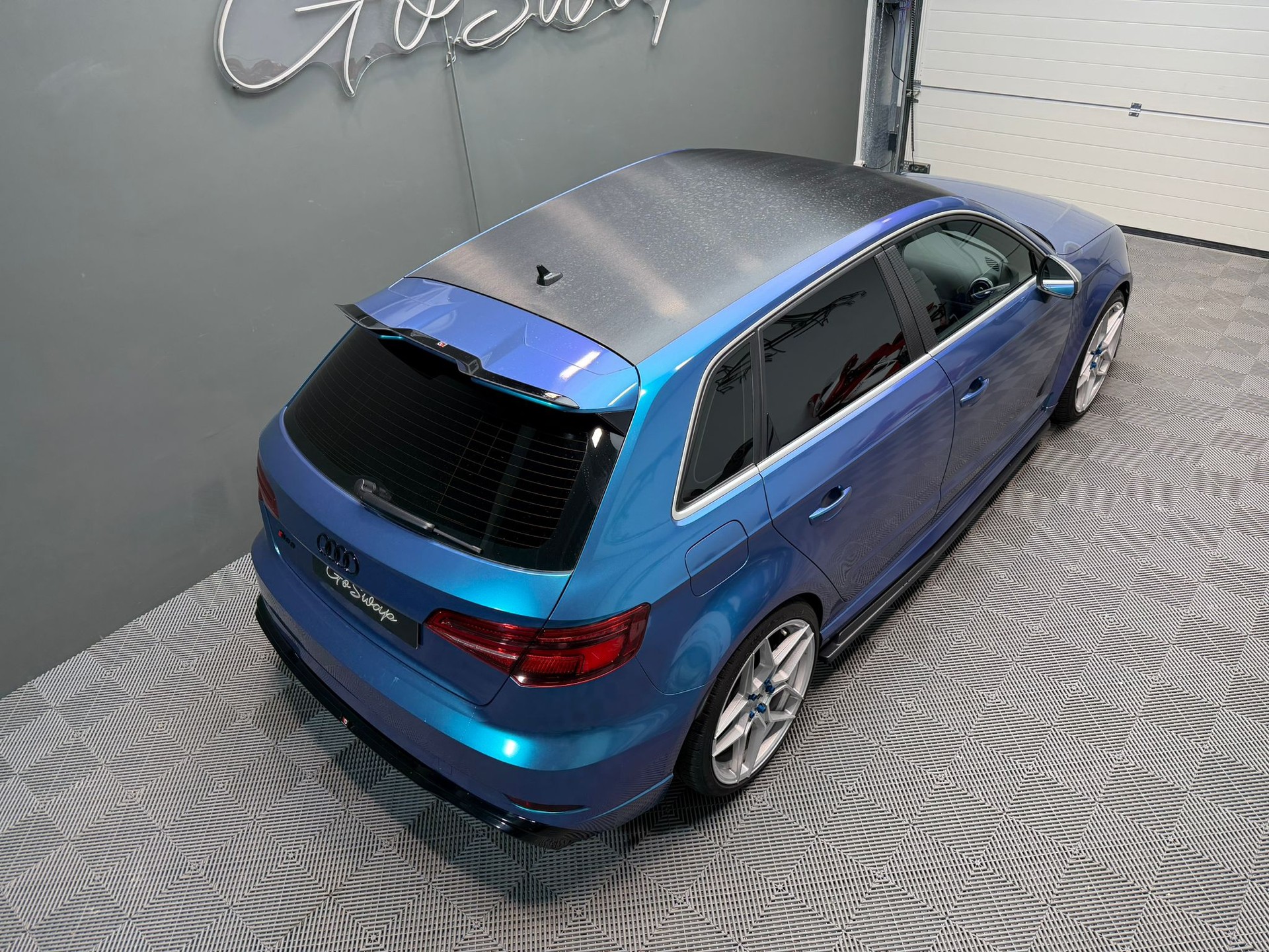 AUDI RS3 Sportback 2.5 TSI quattro S-tronic-image-5