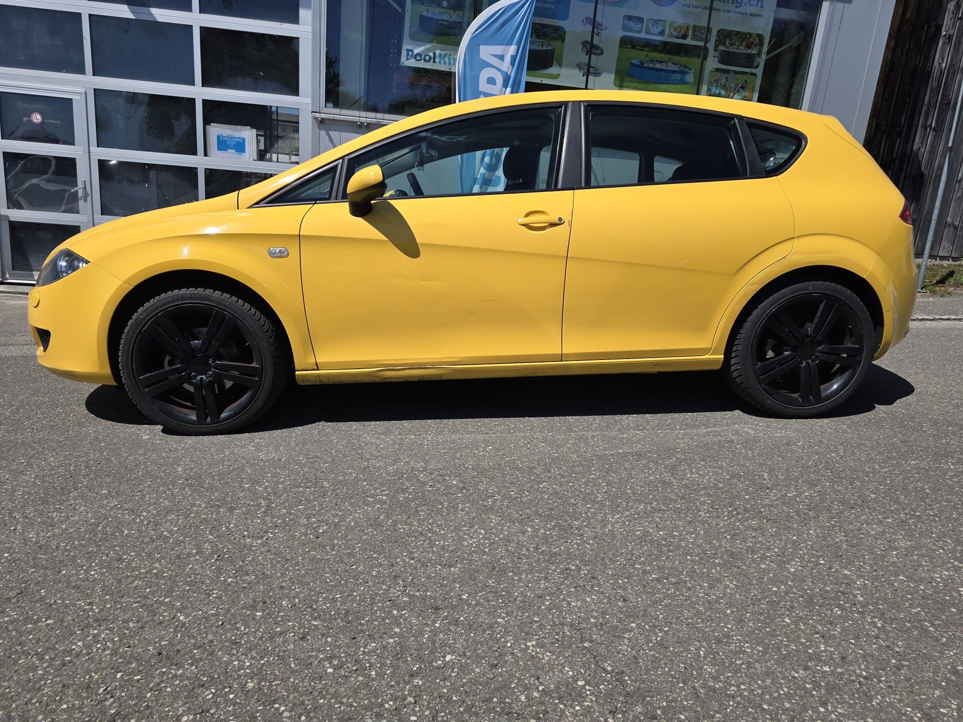 SEAT Leon 2.0 TDI Stylance-image-12