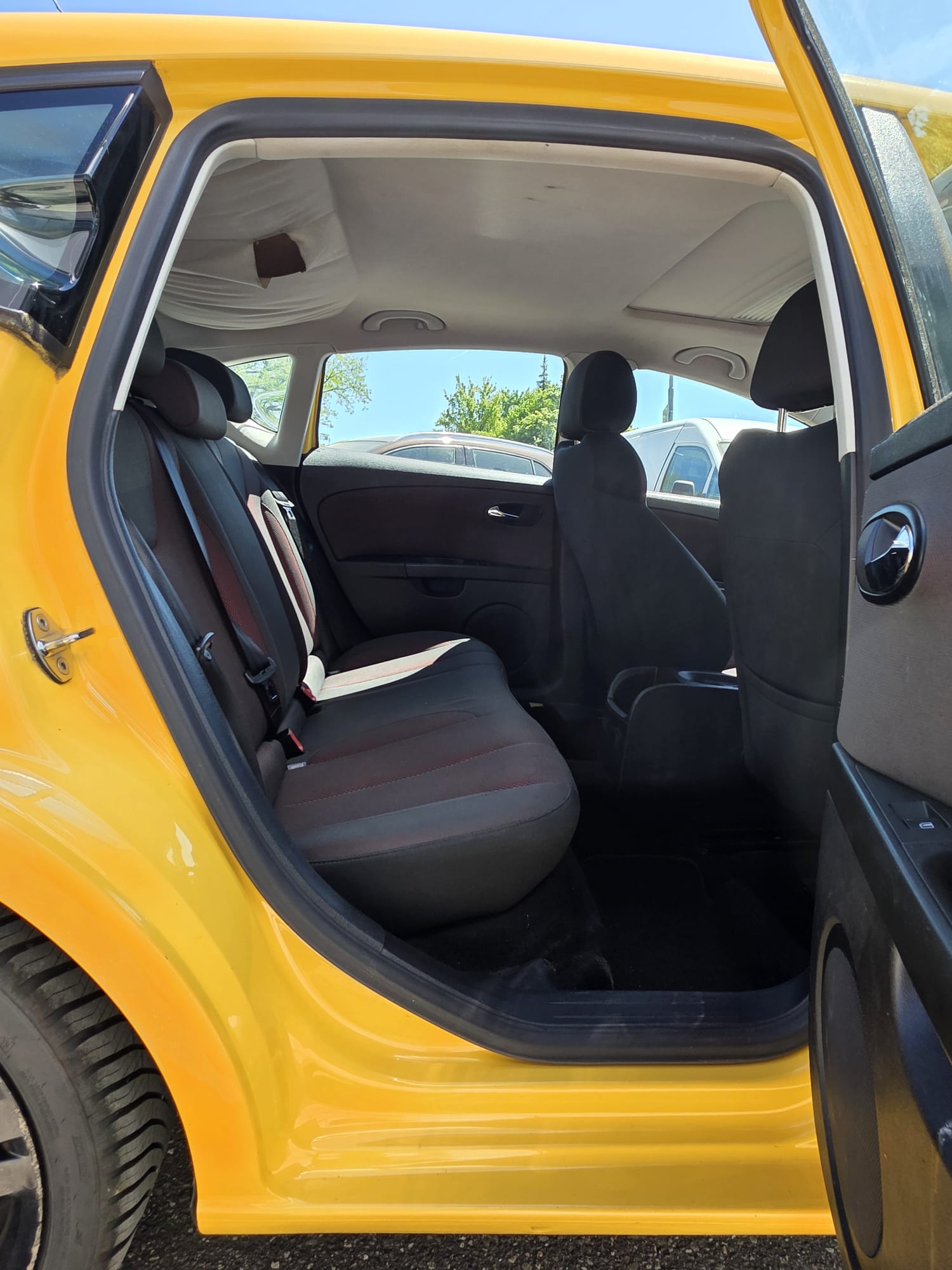 SEAT Leon 2.0 TDI Stylance-image-9