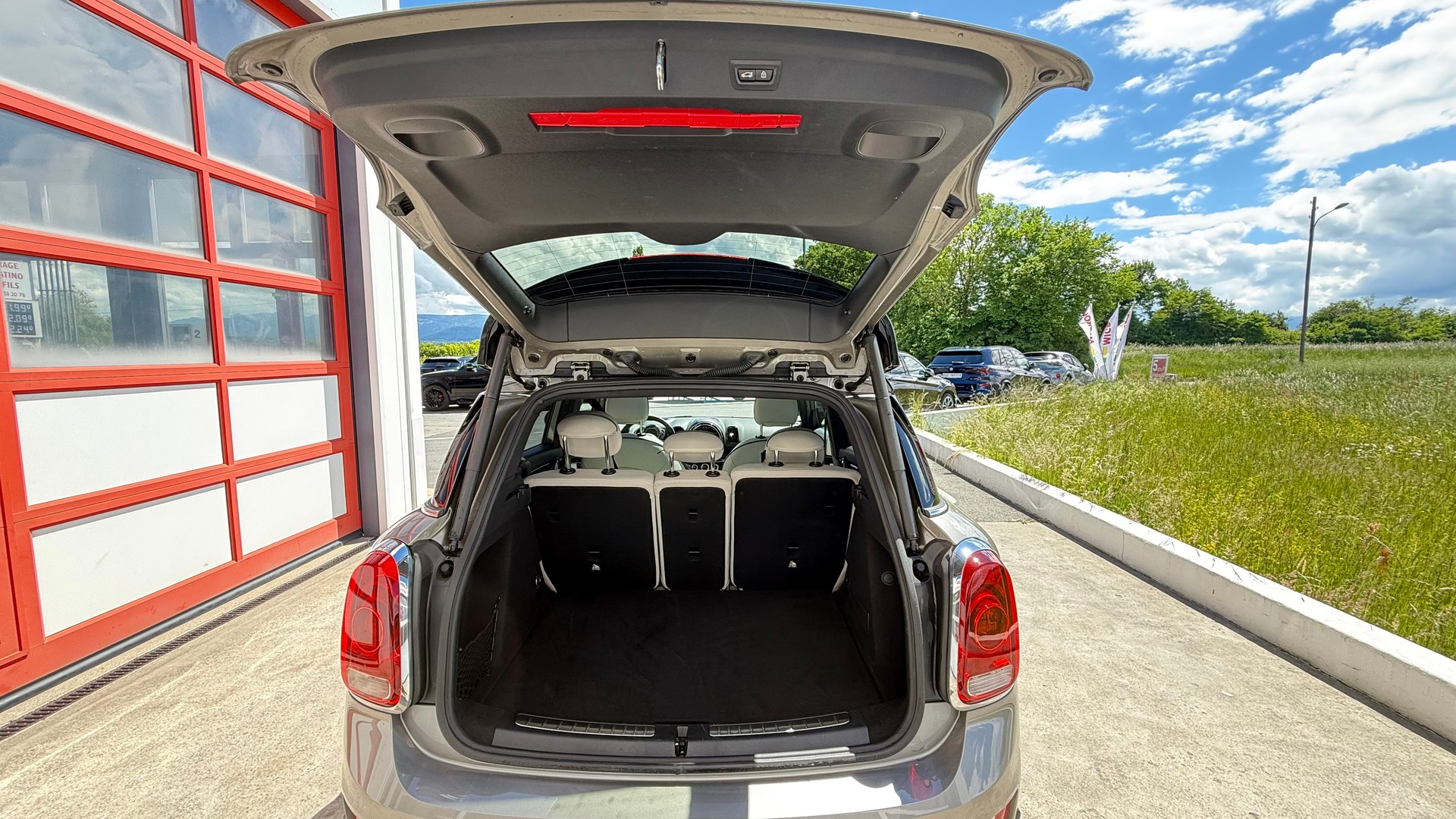 MINI Countryman Cooper FWD Steptronic DKG-image-15