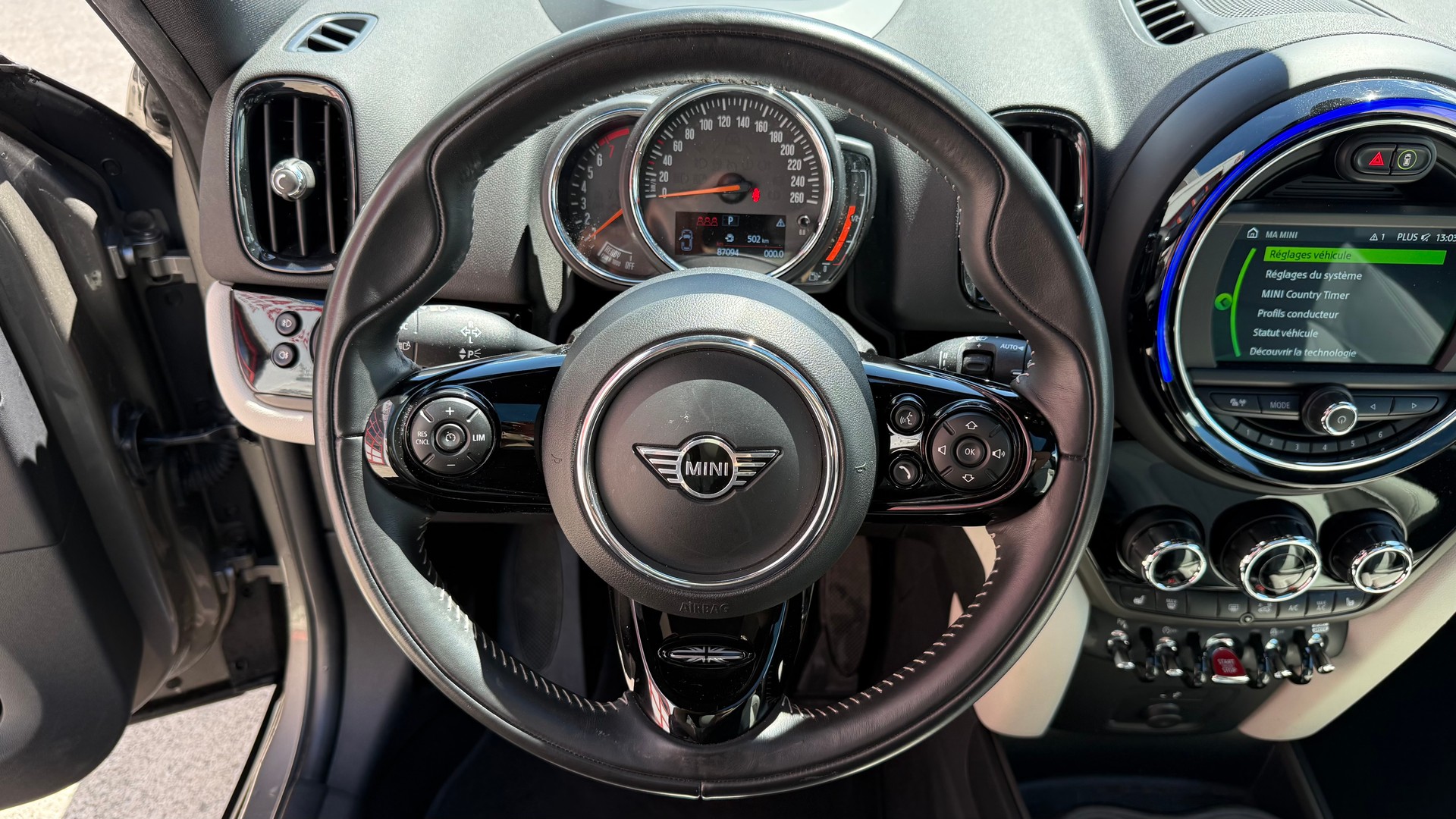 MINI Countryman Cooper FWD Steptronic DKG-image-8