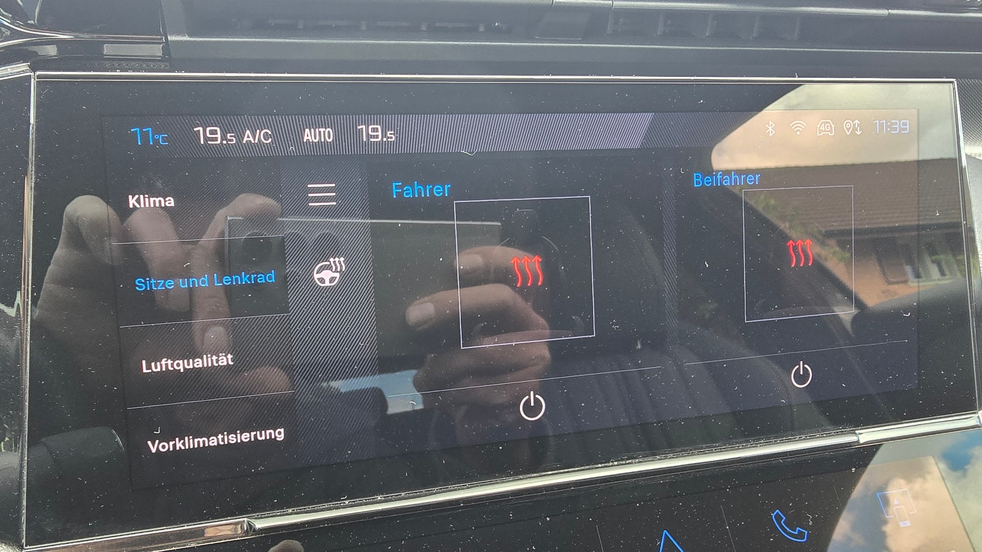 PEUGEOT 308 SW 1.6 PHEV 225 GT-image-21