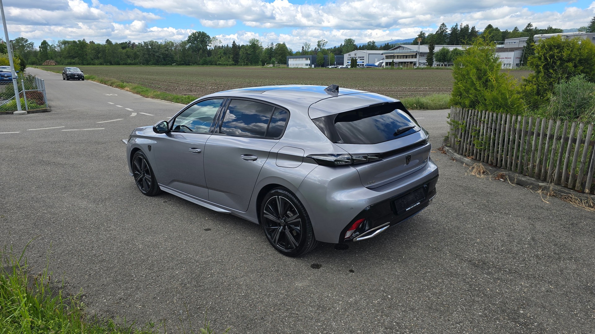 PEUGEOT 308 SW 1.6 PHEV 225 GT-image-6