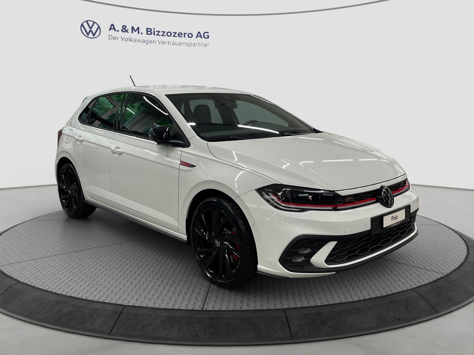 VW Polo 2.0 TSI GTI DSG-image-6